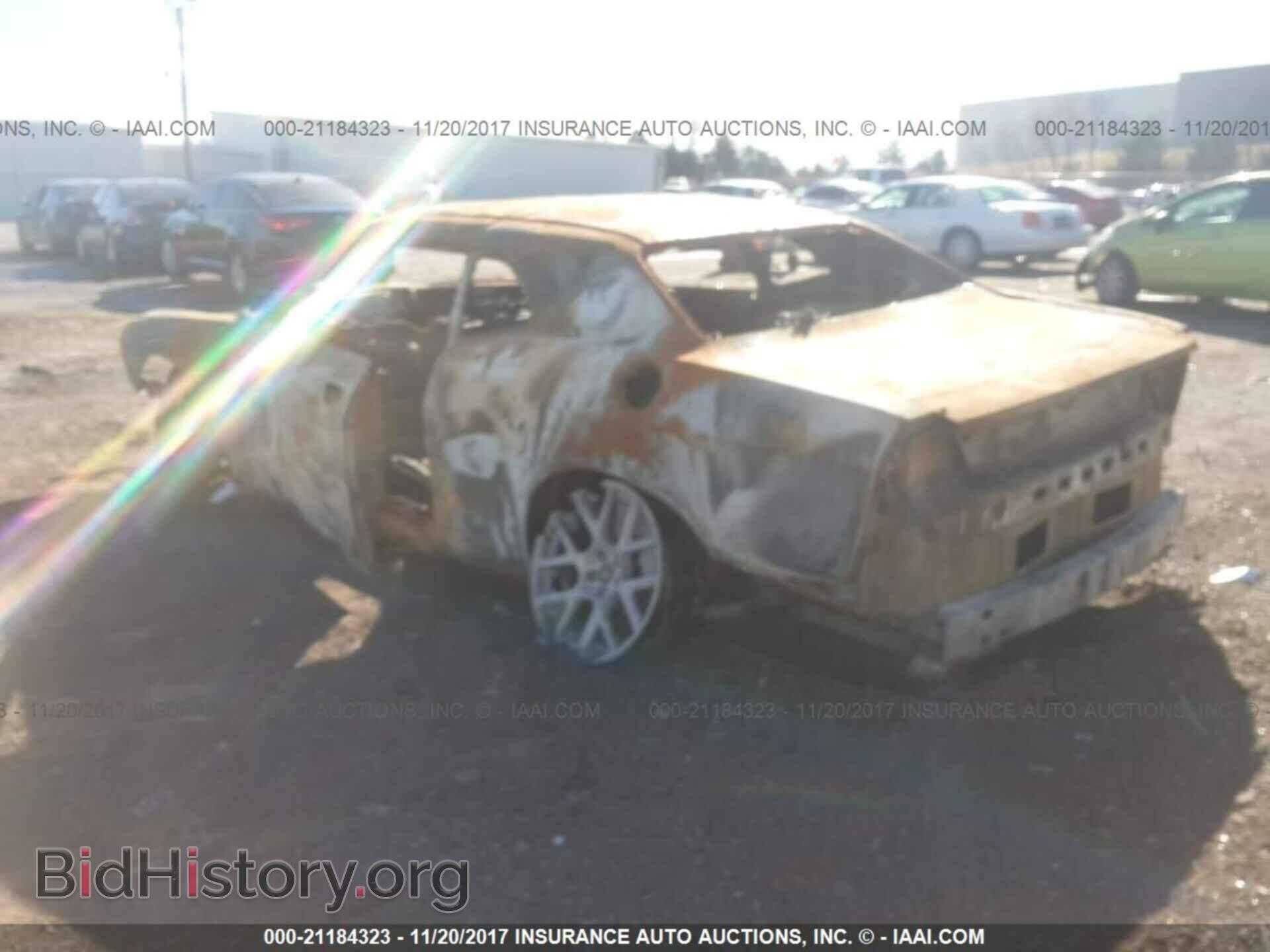 2016 Dodge Challenger - VIN: 2C3CDZFJ9GH193586 - Photo 3