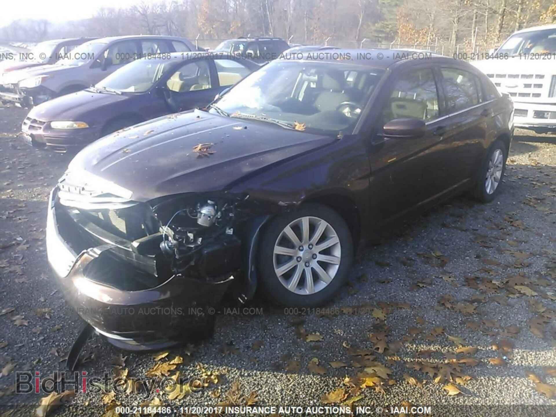 2013 Chrysler 200 - VIN: 1C3CCBBB8DN674246 - Photo 2
