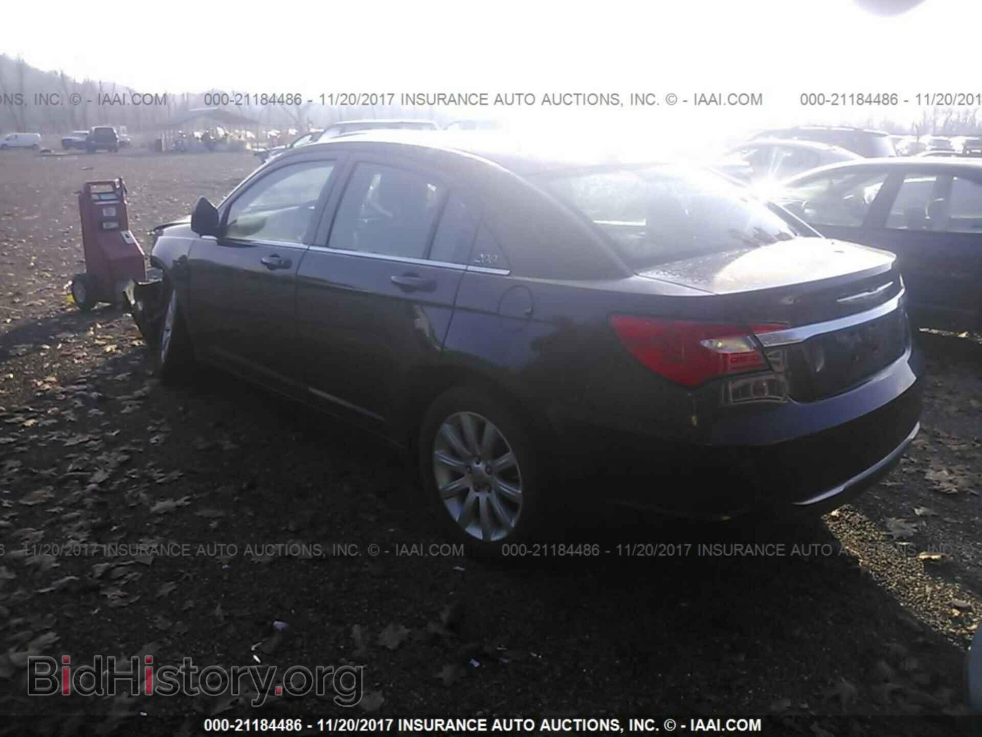 2013 Chrysler 200 - VIN: 1C3CCBBB8DN674246 - Photo 3