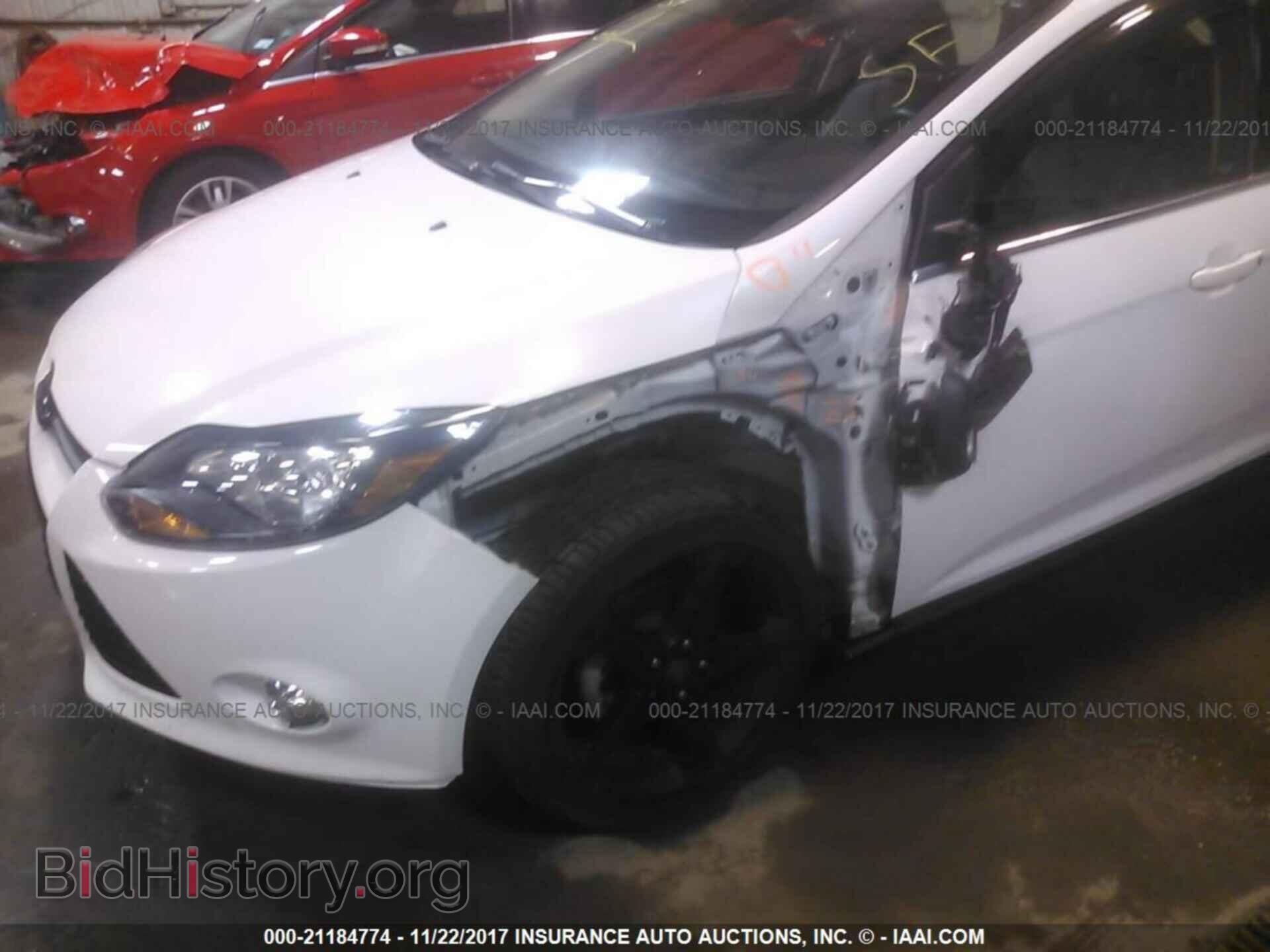 2012 Ford Focus - VIN: 1FAHP3M28CL402322 - Photo 6