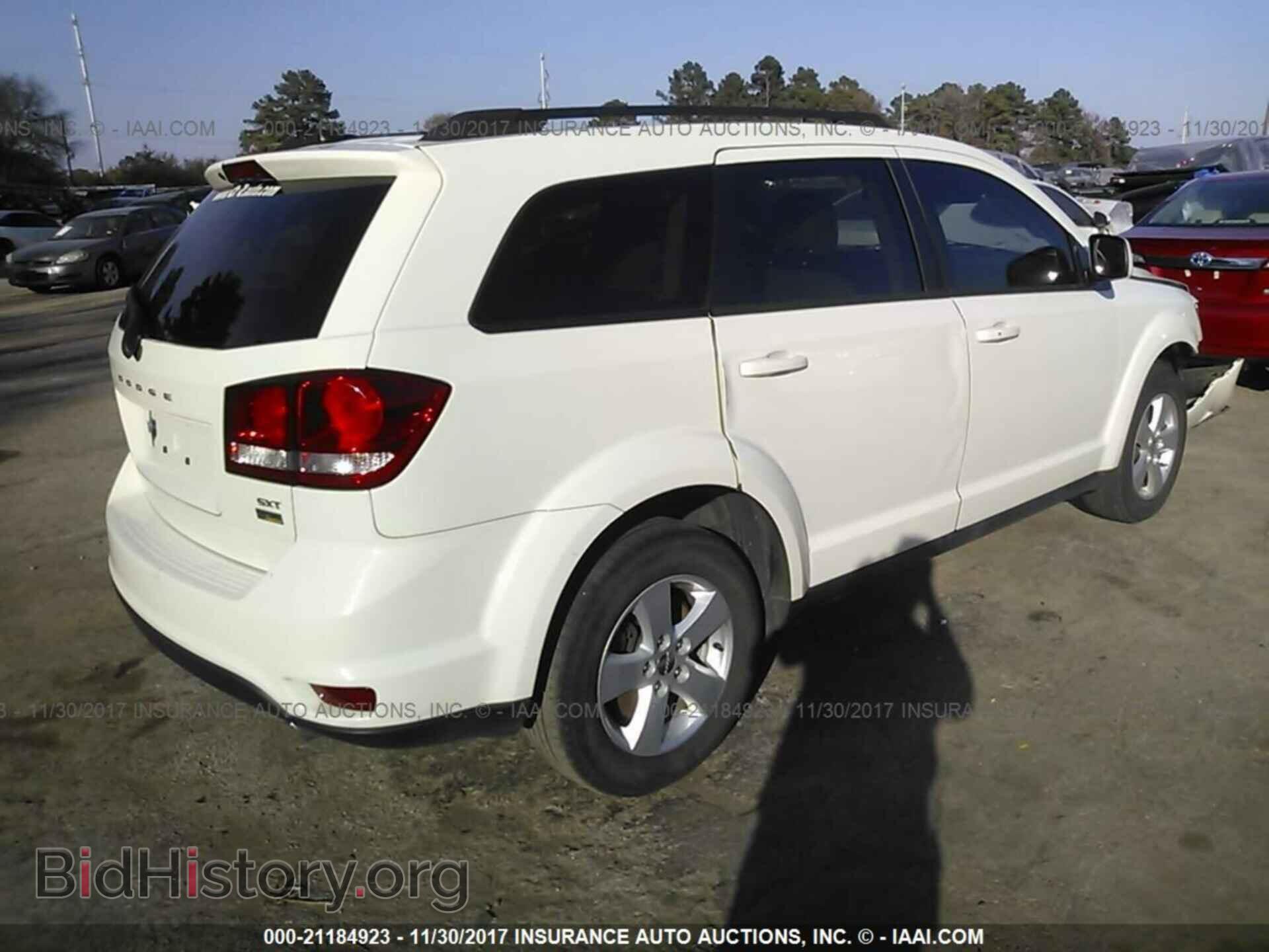 2012 Dodge Journey - VIN: 3C4PDCBG9CT387217 - Фото 4