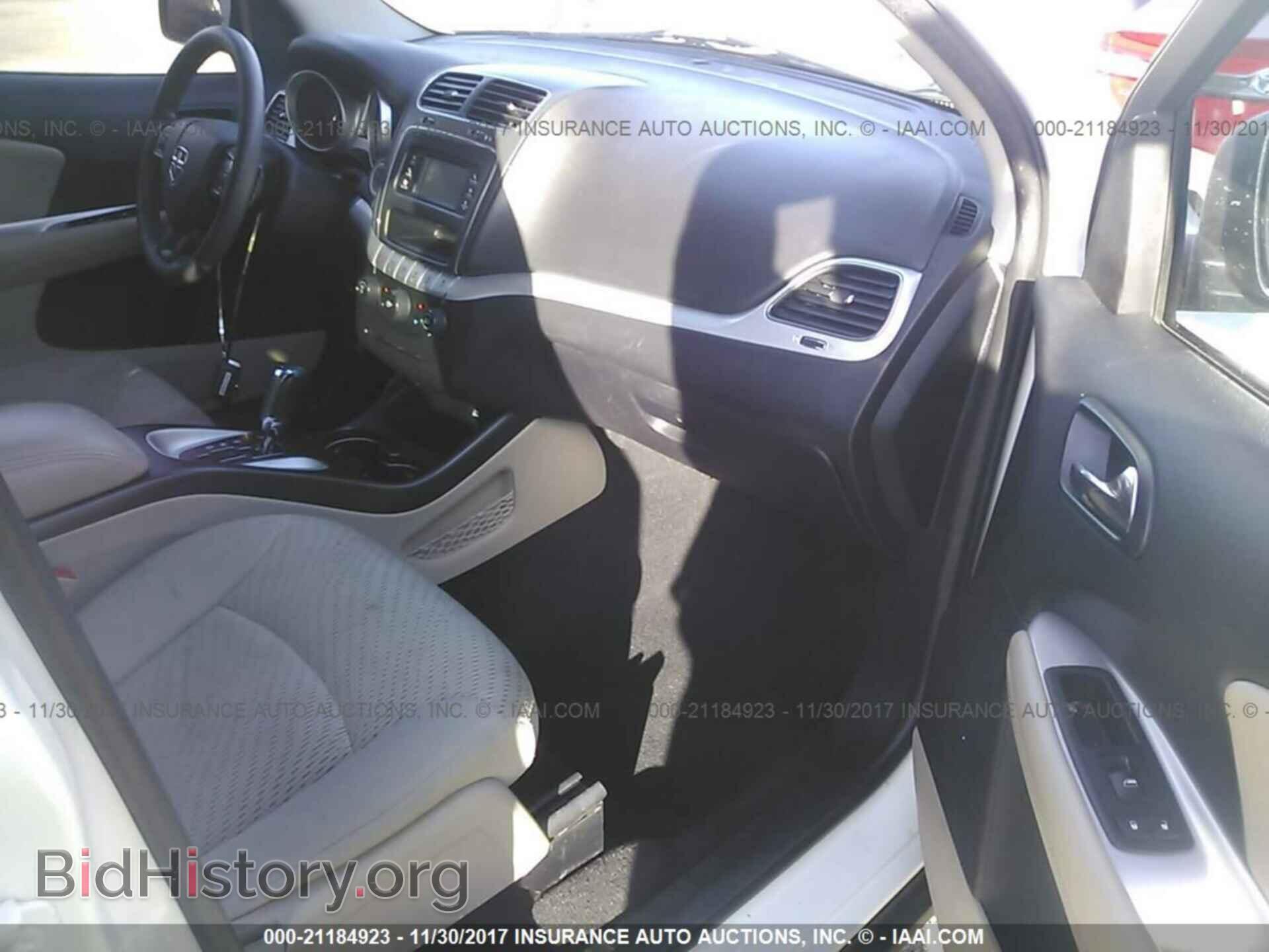 2012 Dodge Journey - VIN: 3C4PDCBG9CT387217 - Фото 5