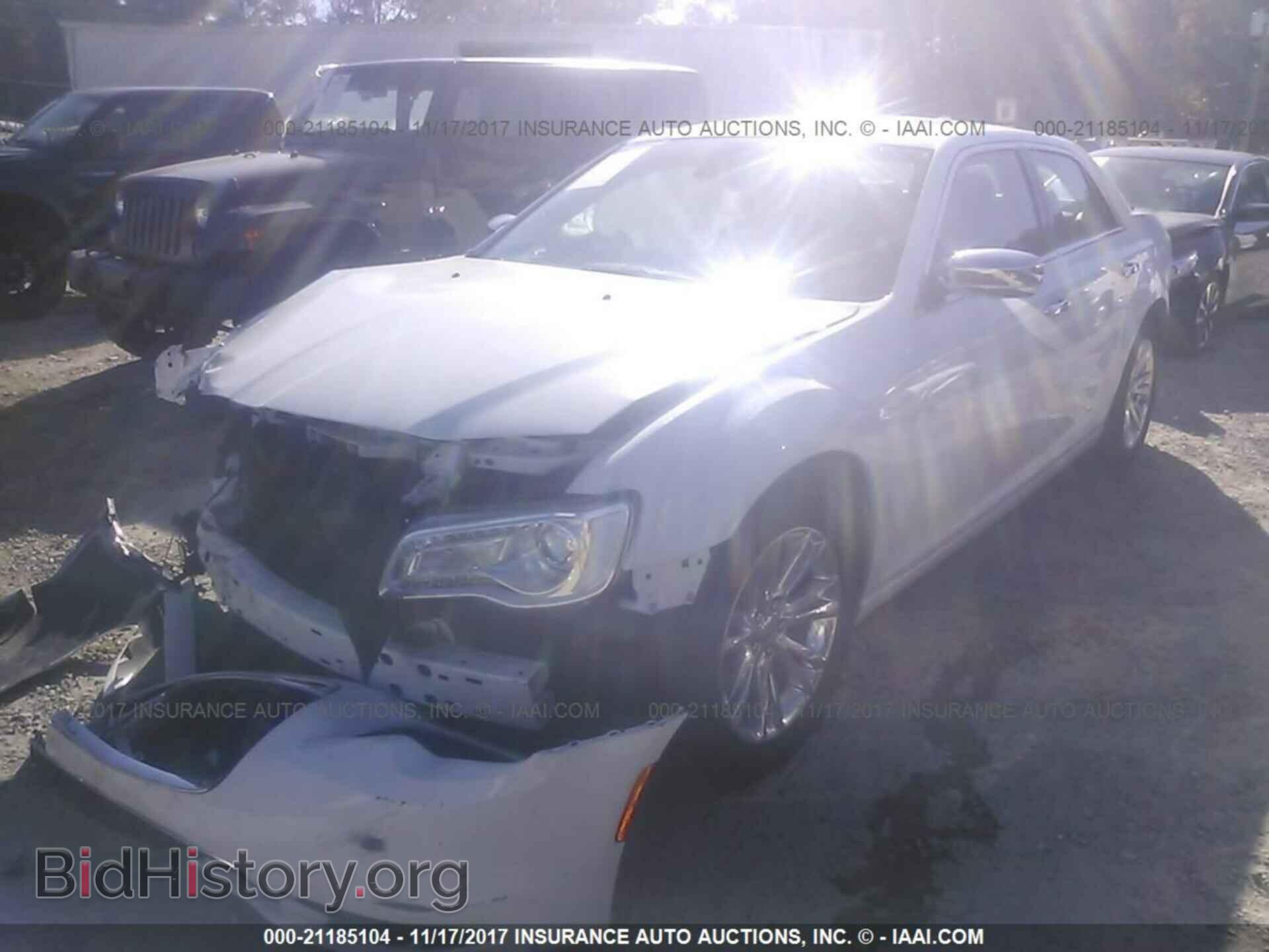 2017 Chrysler 300c - VIN: 2C3CCAEG9HH564225 - Фото 2
