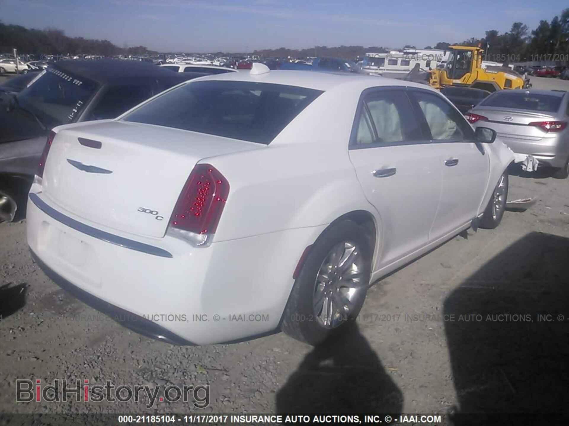 2017 Chrysler 300c - VIN: 2C3CCAEG9HH564225 - Фото 4