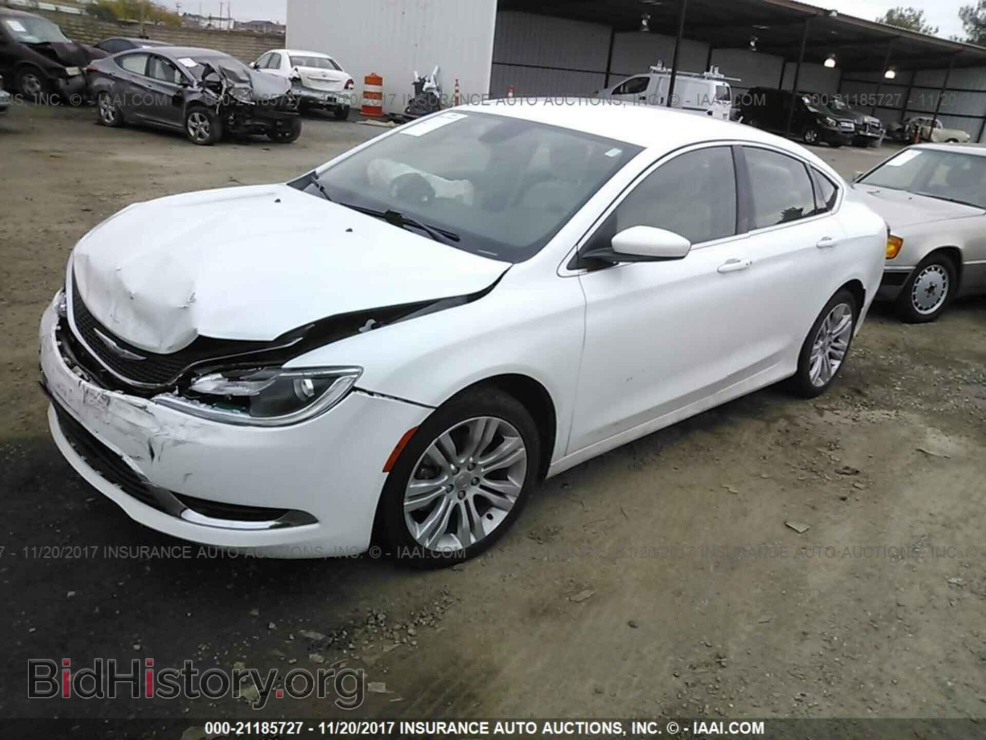 2015 Chrysler 200 - VIN: 1C3CCCAB3FN537225 - Photo 2