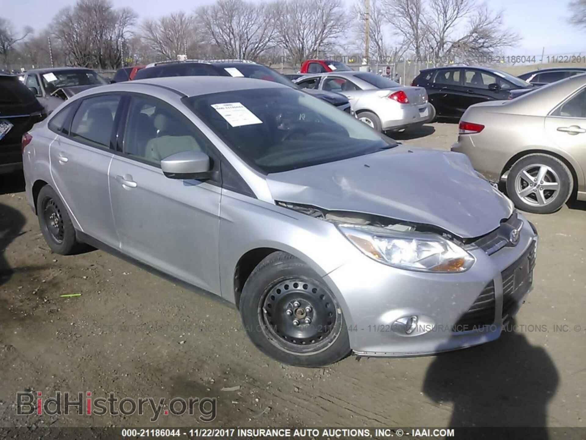 Photo 1FAHP3F24CL114424 - Ford Focus 2012