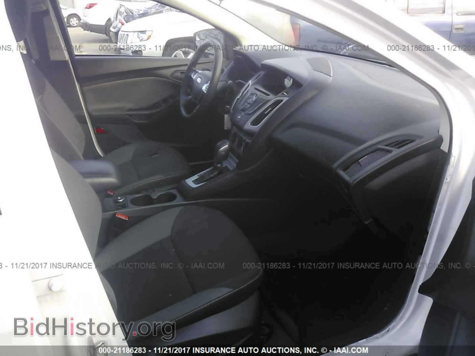 2012 Ford Focus - VIN: 1FAHP3F27CL201282 - Photo 5