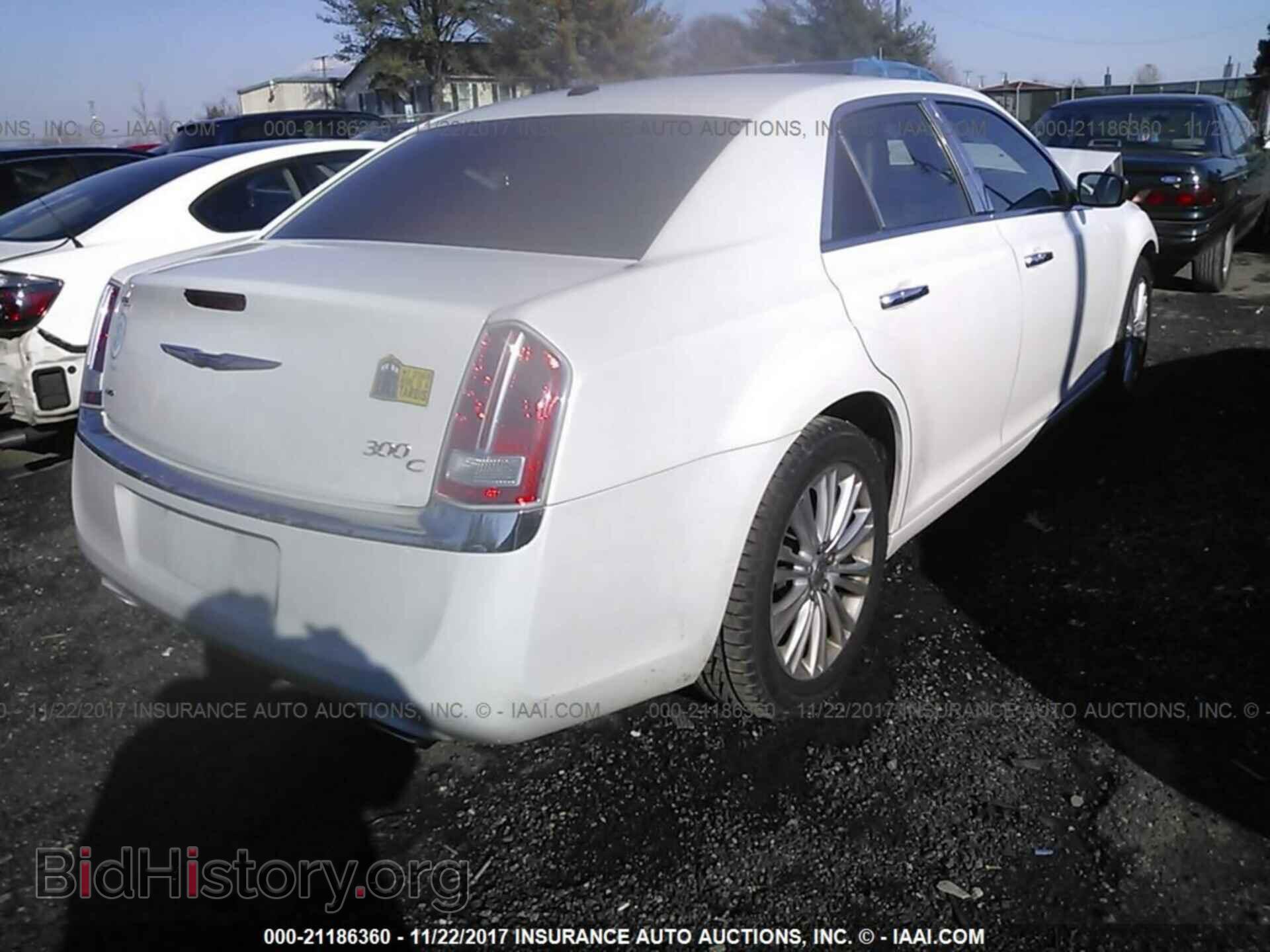 2012 Chrysler 300c - VIN: 2C3CCAKT5CH143418 - Фото 4