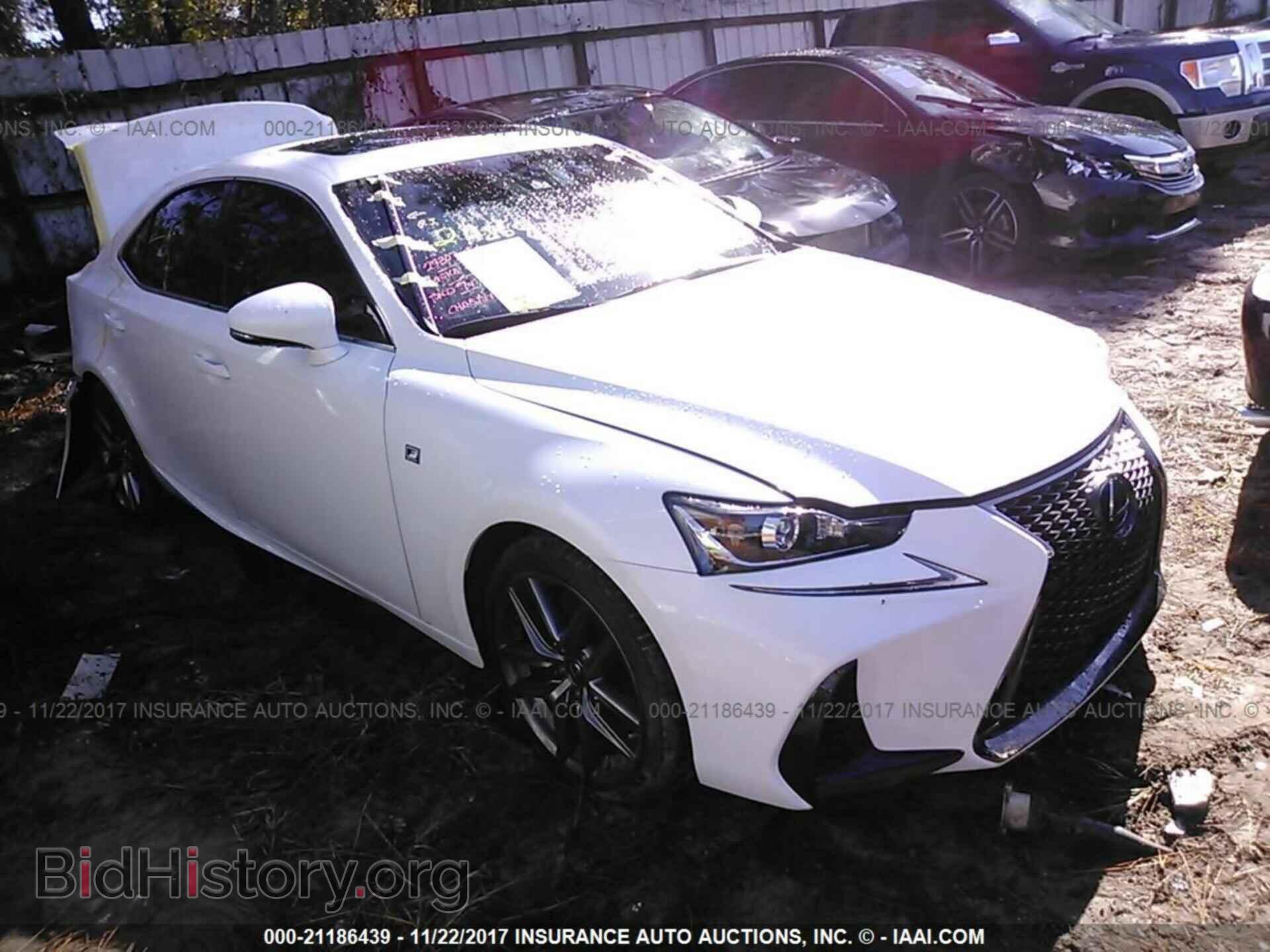 Photo JTHBA1D28H5047524 - Lexus Is 2017