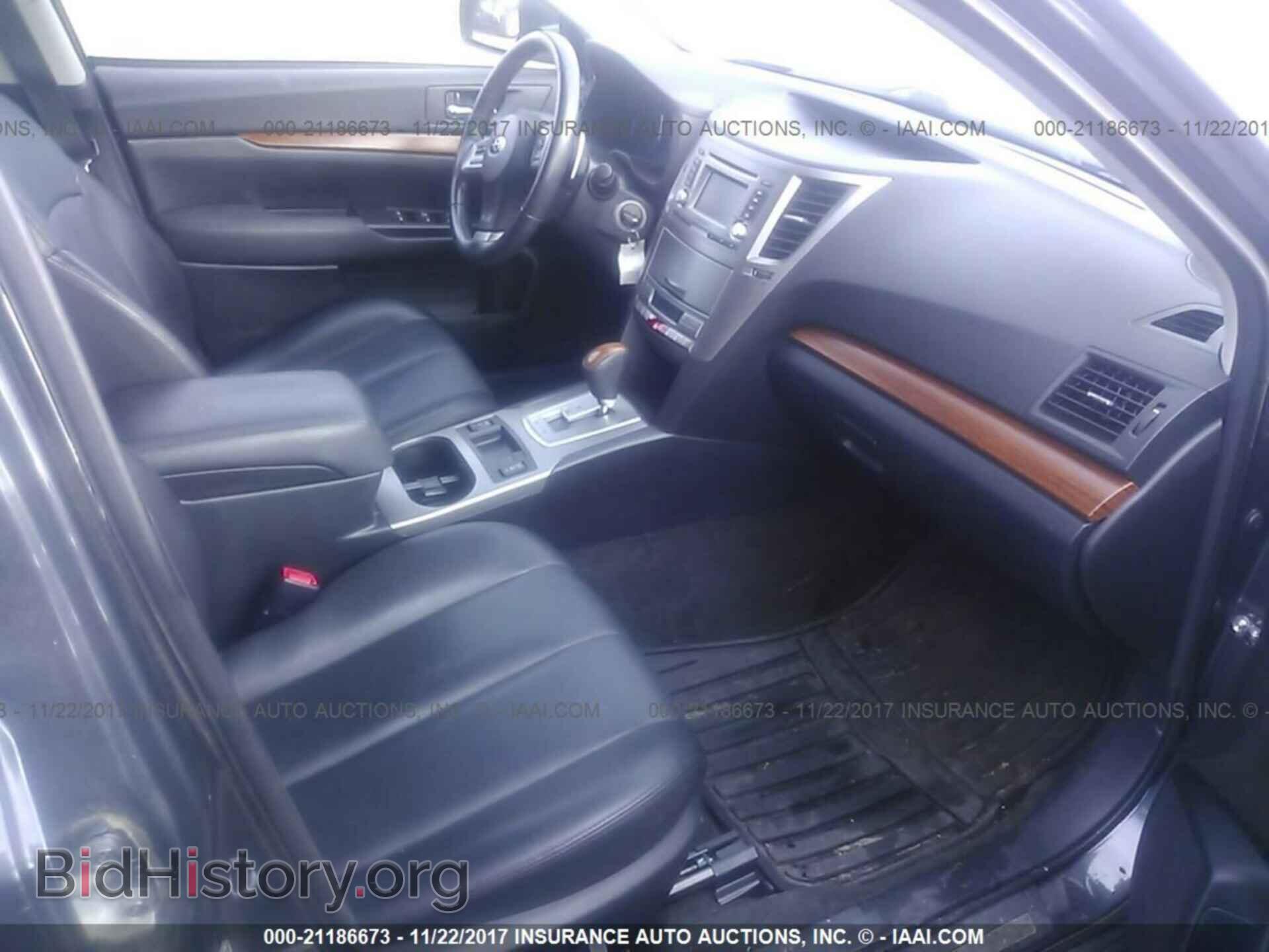 2013 Subaru Outback - VIN: 4S4BRBKC8D3323441 - Photo 5