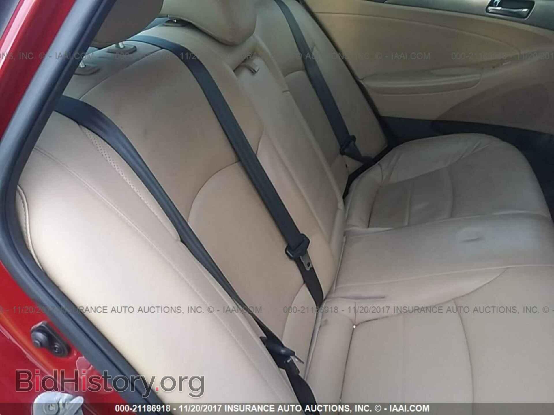 2012 Hyundai Sonata - VIN: KMHEC4A46CA021936 - Photo 8