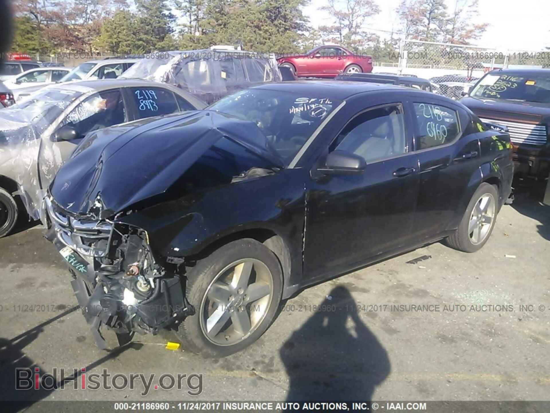 2011 Dodge Avenger - VIN: 1B3BD1FB6BN583659 - Фото 2