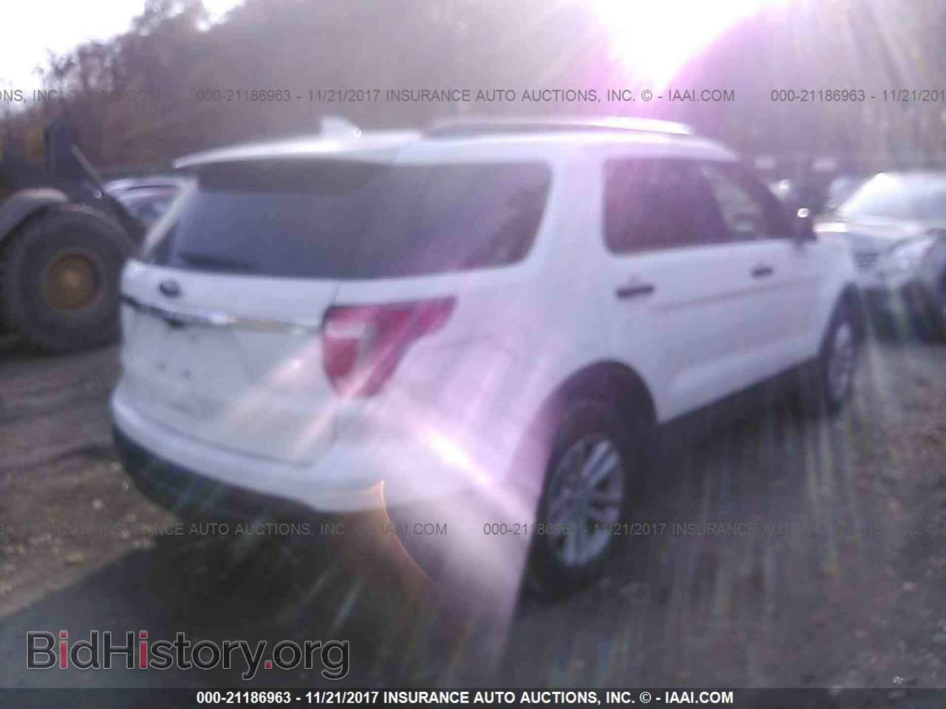 2017 Ford Explorer - VIN: 1FM5K7B83HGC75307 - Photo 4