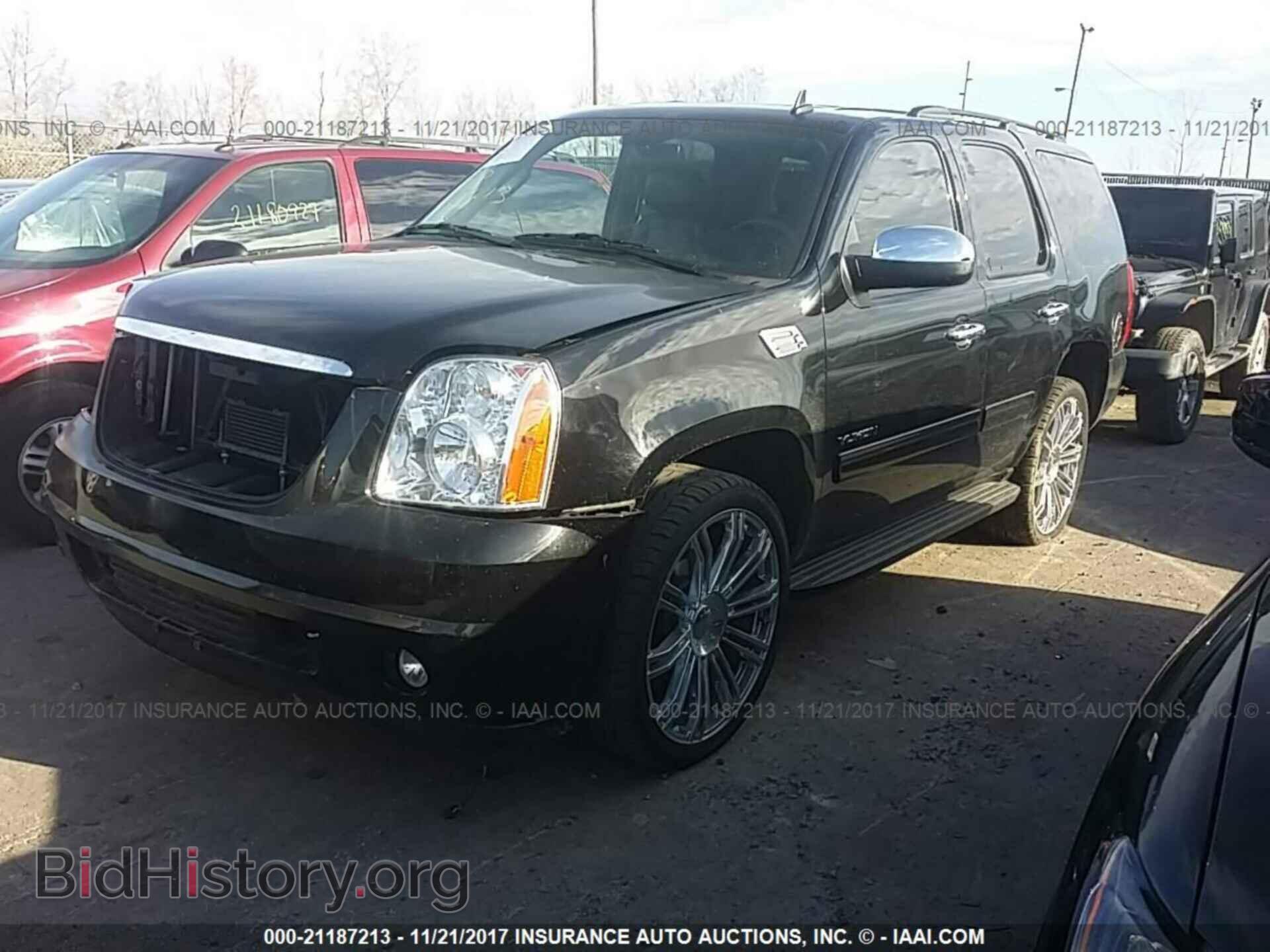2012 Gmc Yukon - VIN: 1GKS1CE0XCR307678 - Фото 2