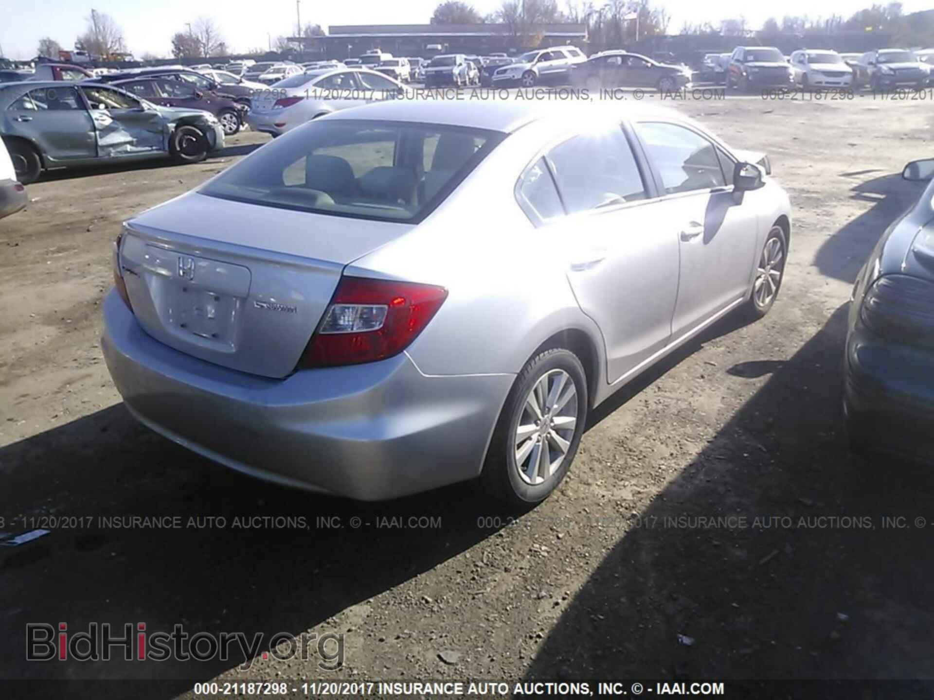 2012 Honda Civic - VIN: 19XFB2F80CE308858 - Photo 4