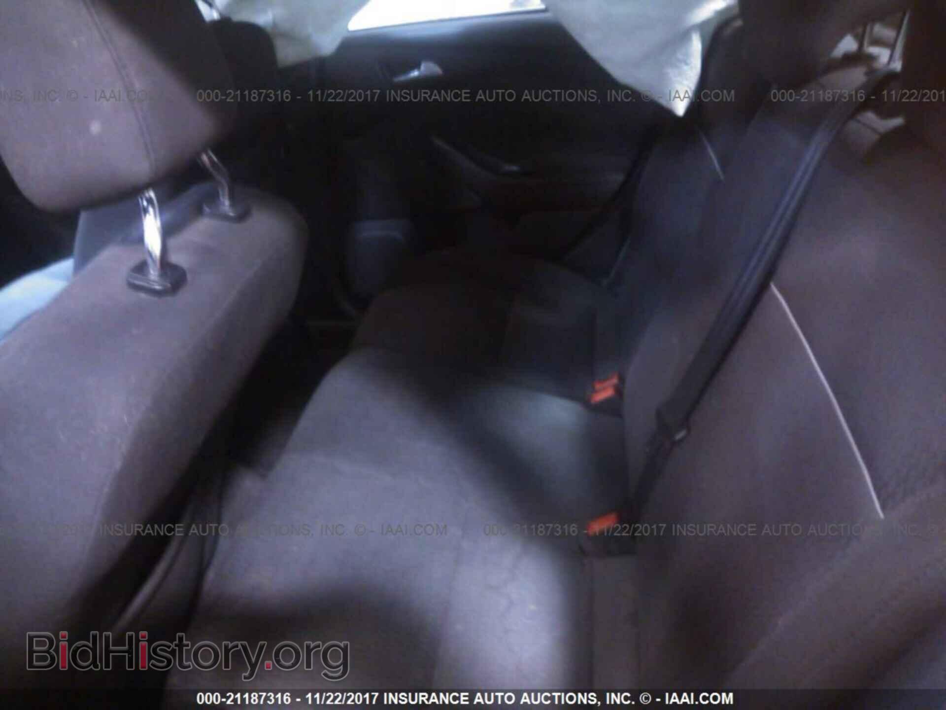 2012 Ford Focus - VIN: 1FAHP3H22CL291342 - Фото 8