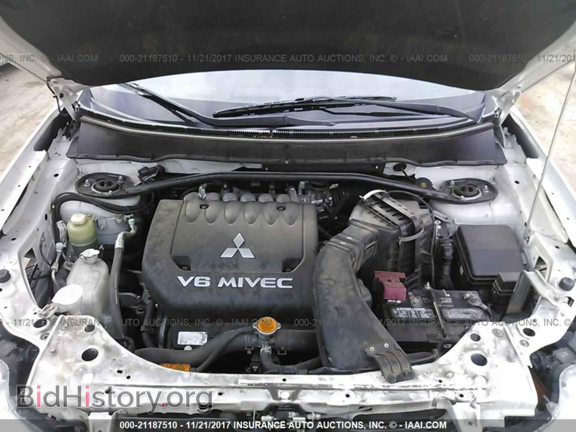 2011 Mitsubishi Outlander - VIN: JA4JS4AX2BU012626 - Фото 10