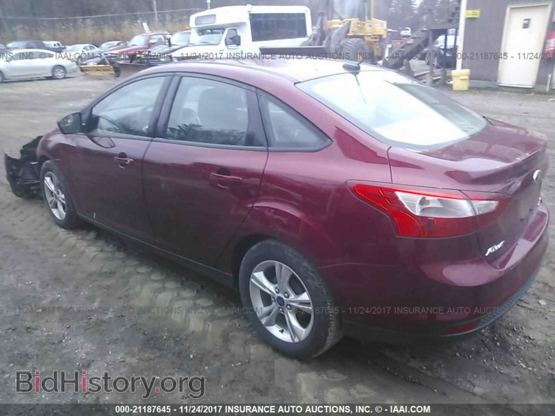 2014 Ford Focus - VIN: 1FADP3F23EL144449 - Photo 3