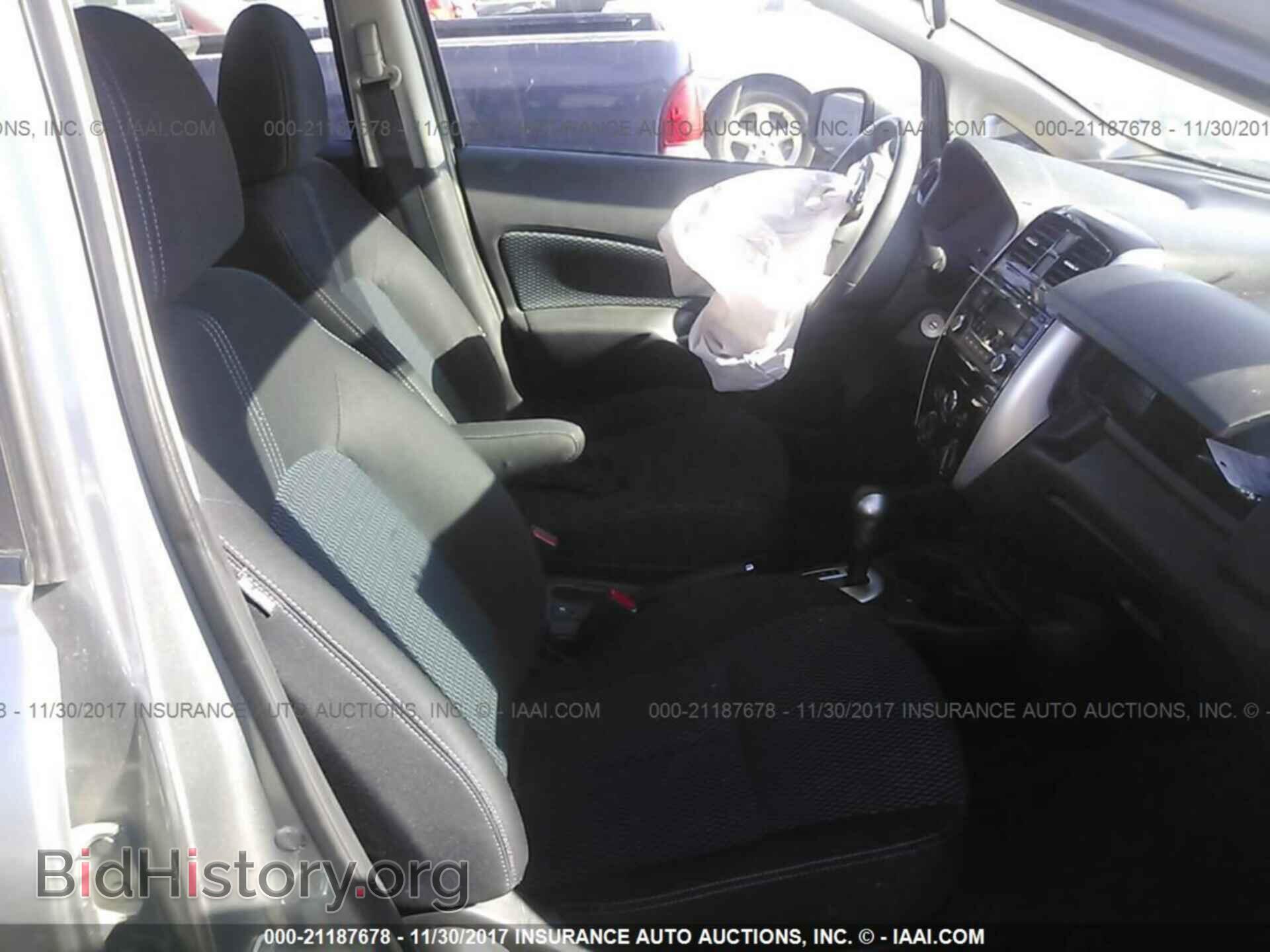 2015 Nissan Versa note - VIN: 3N1CE2CP6FL404583 - Фото 5