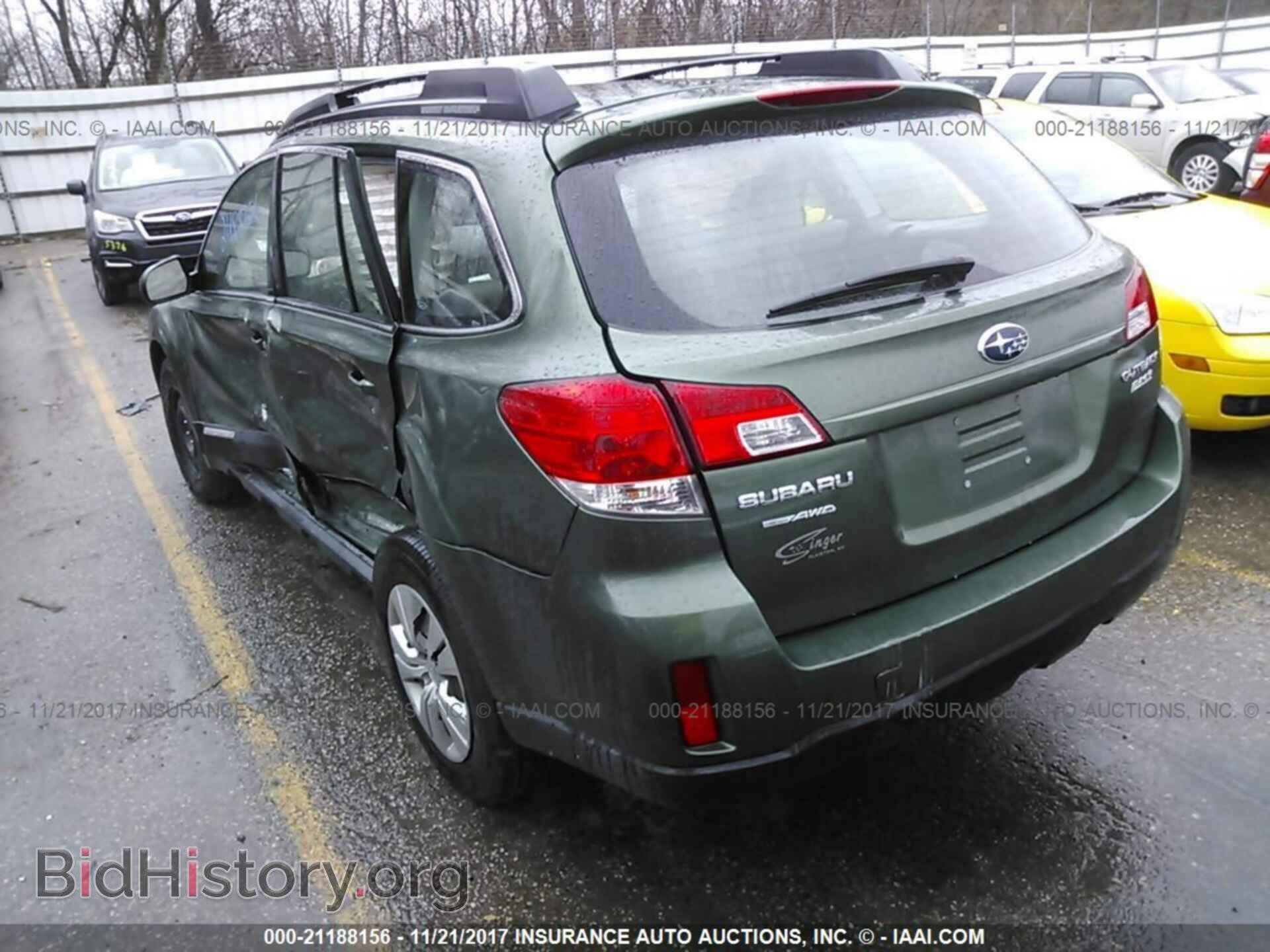2011 Subaru Outback - VIN: 4S4BRBAC3B3320638 - Фото 3
