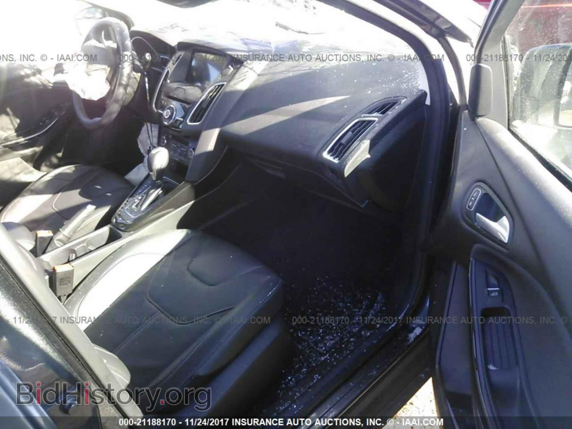 2017 Ford Focus - VIN: 1FADP3J28HL209226 - Photo 5