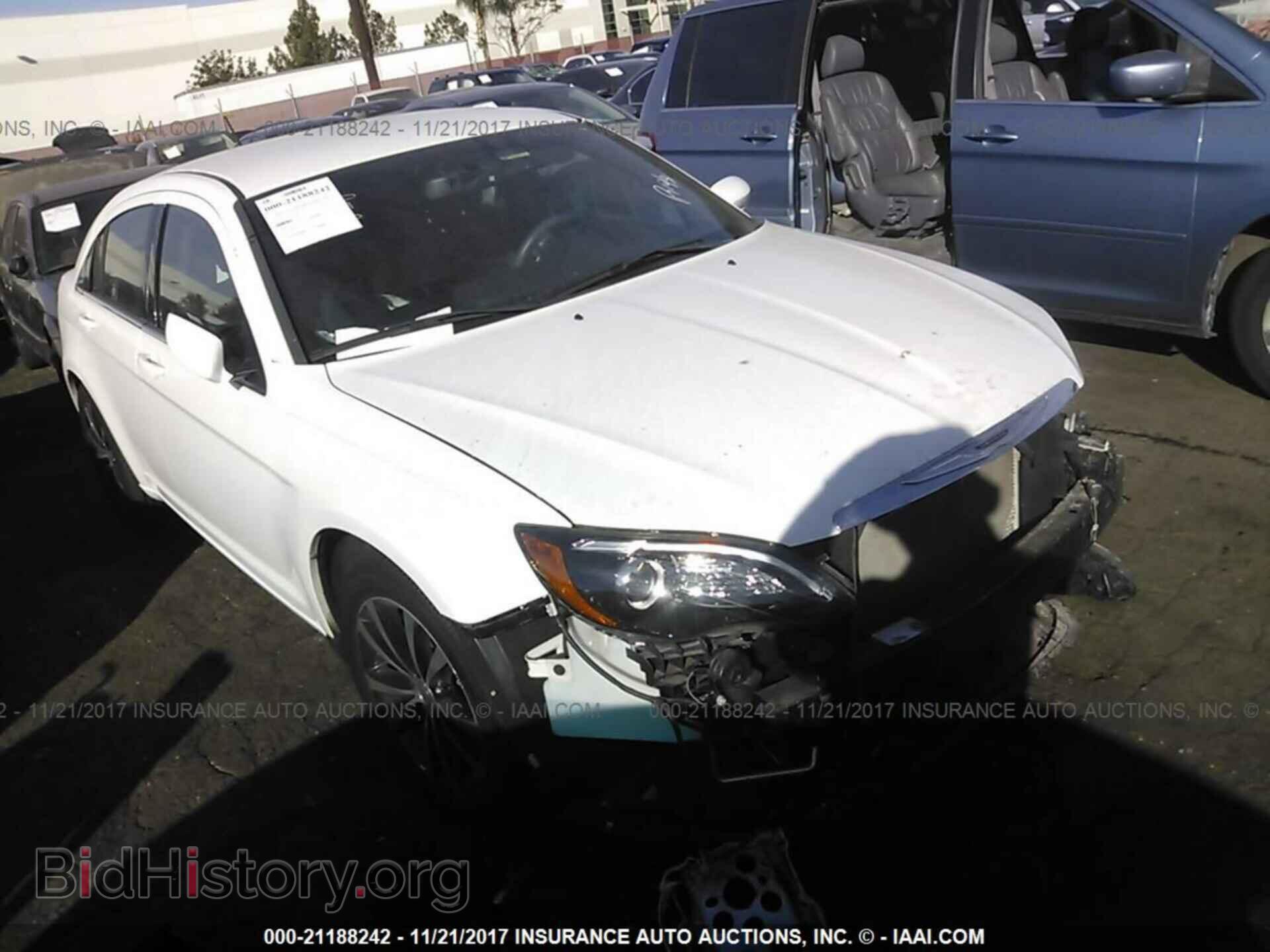 Photo 1C3CCBBB0DN584783 - Chrysler 200 2013