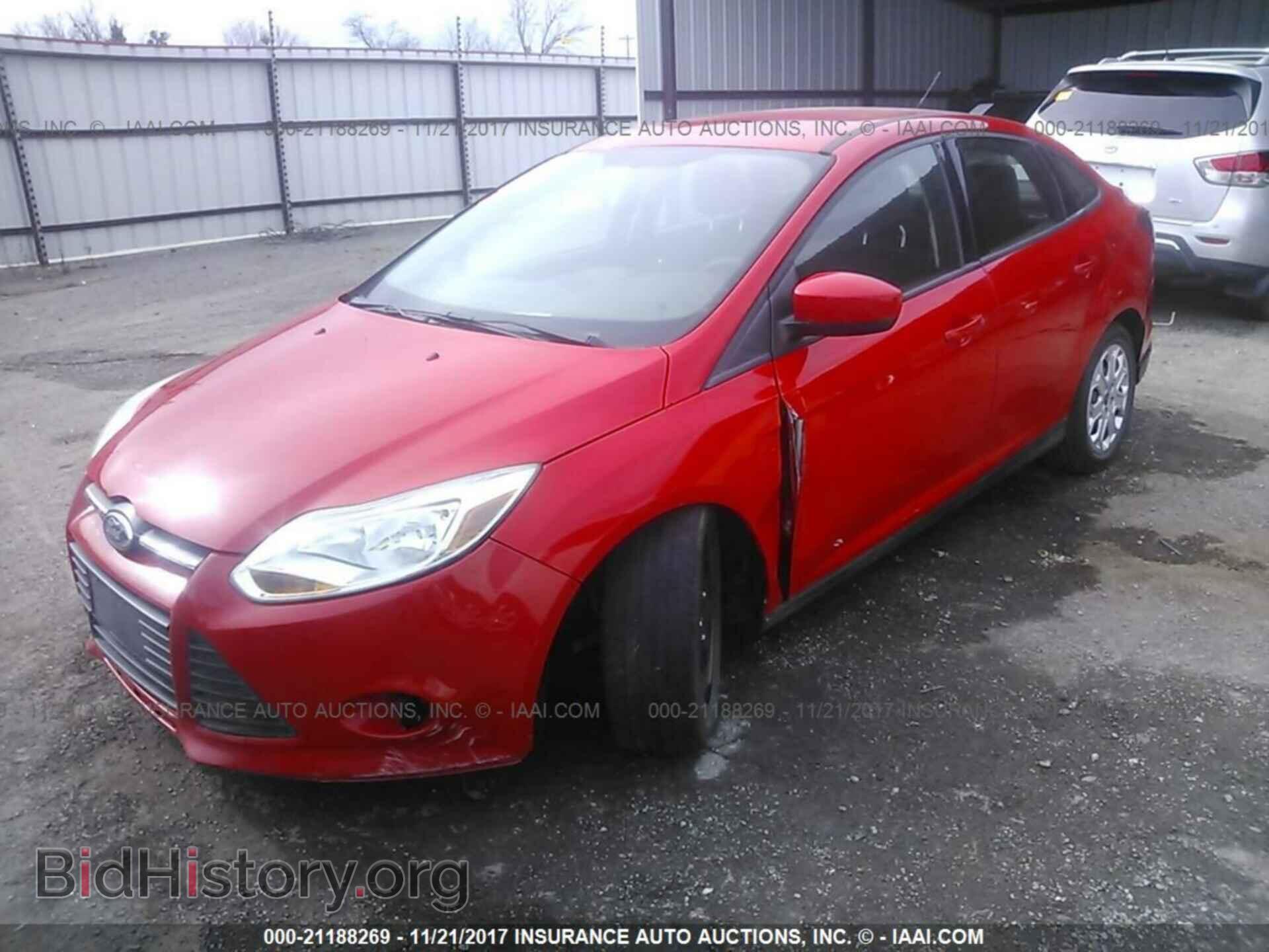 2012 Ford Focus - VIN: 1FAHP3F29CL131879 - Photo 2