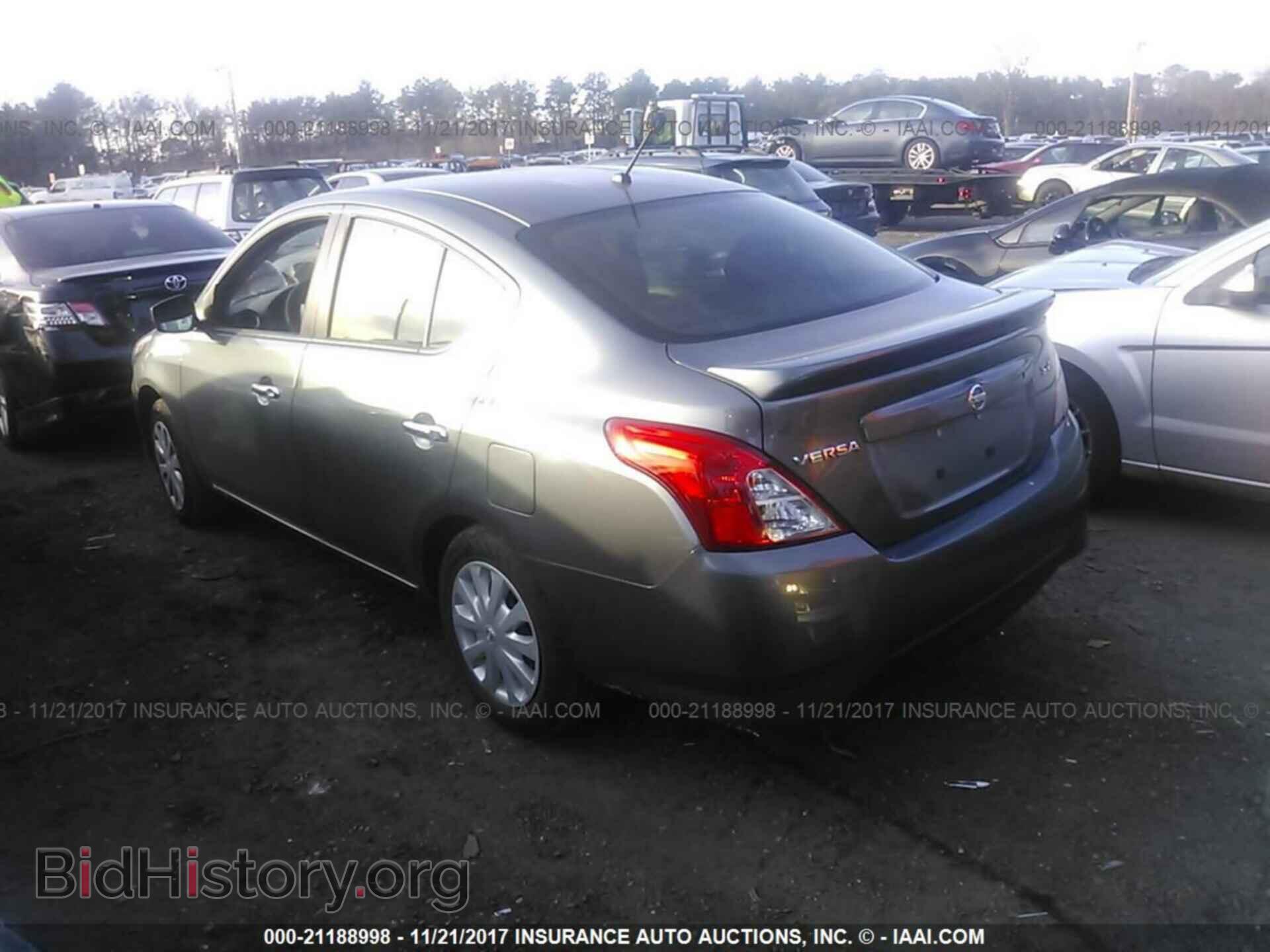 2017 Nissan Versa - VIN: 3N1CN7AP3HL899716 - Фото 3
