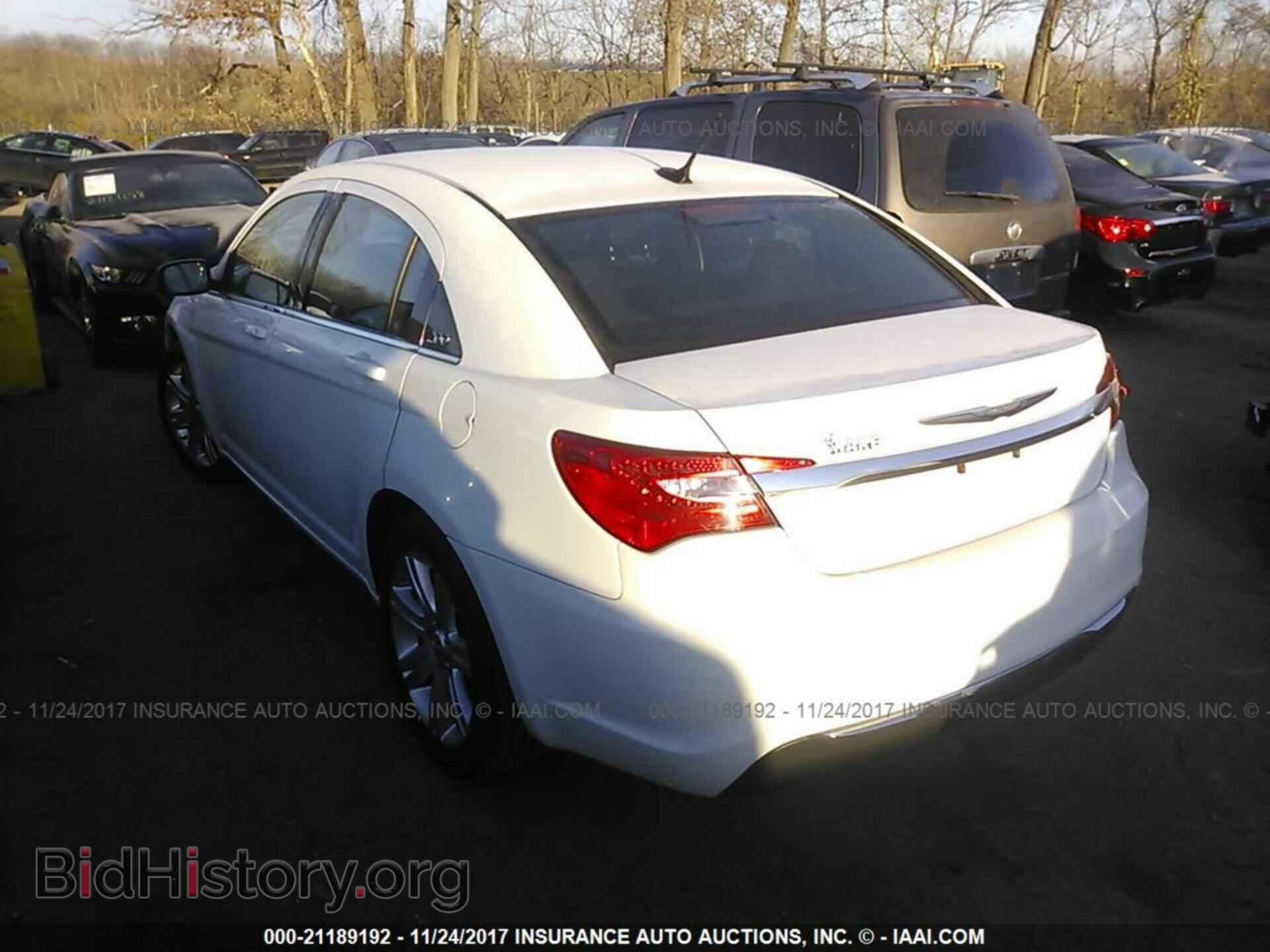 2013 Chrysler 200 - VIN: 1C3CCBBB0DN694717 - Photo 3