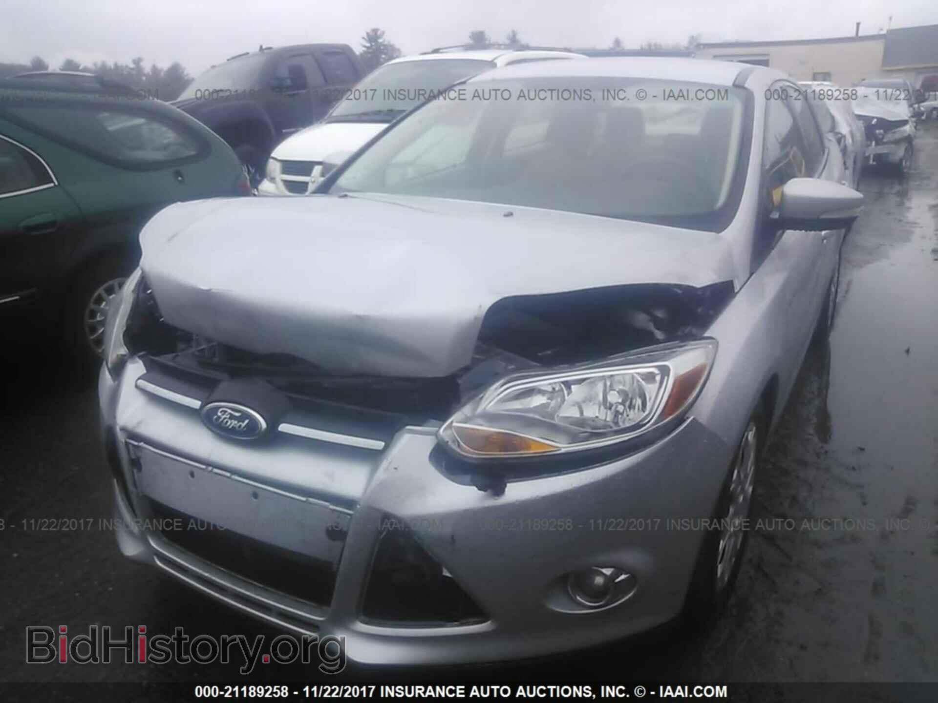 2012 Ford Focus - VIN: 1FAHP3F22CL296981 - Photo 2