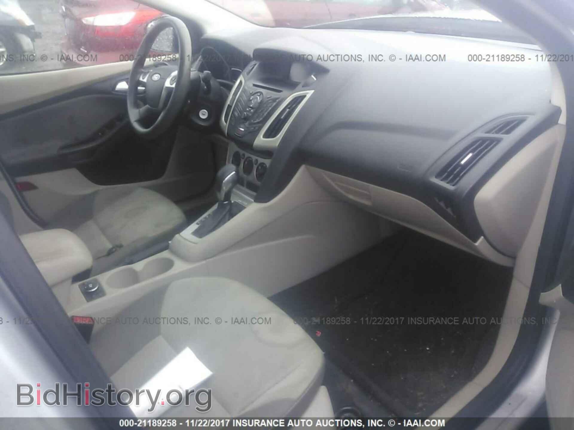 2012 Ford Focus - VIN: 1FAHP3F22CL296981 - Photo 5