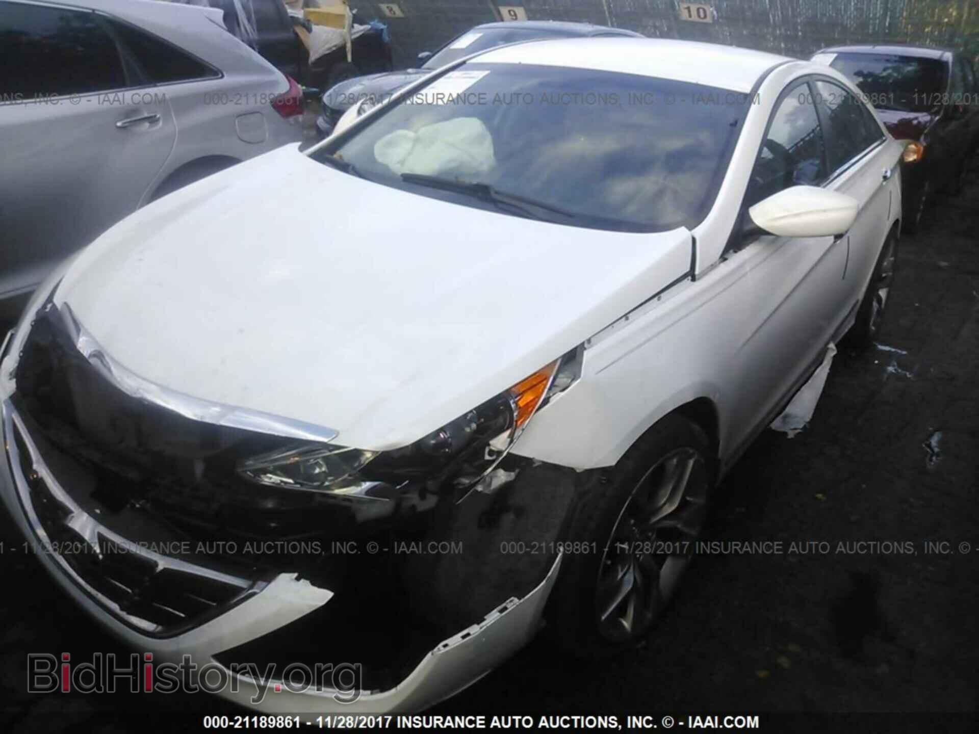 2012 Hyundai Sonata - VIN: 5NPEC4AB1CH455614 - Photo 2