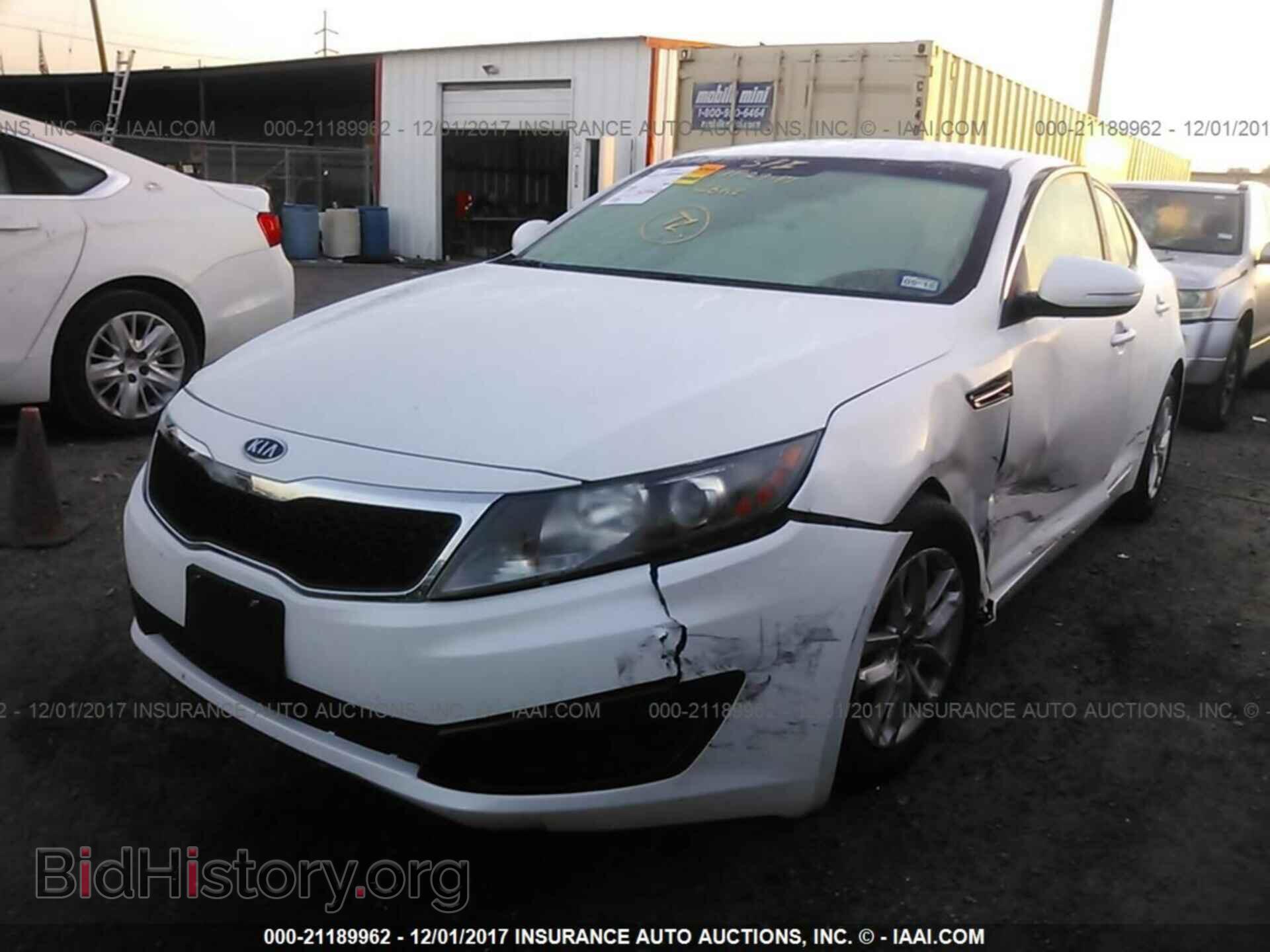 2011 Kia Optima - VIN: KNAGM4A77B5108043 - Фото 2