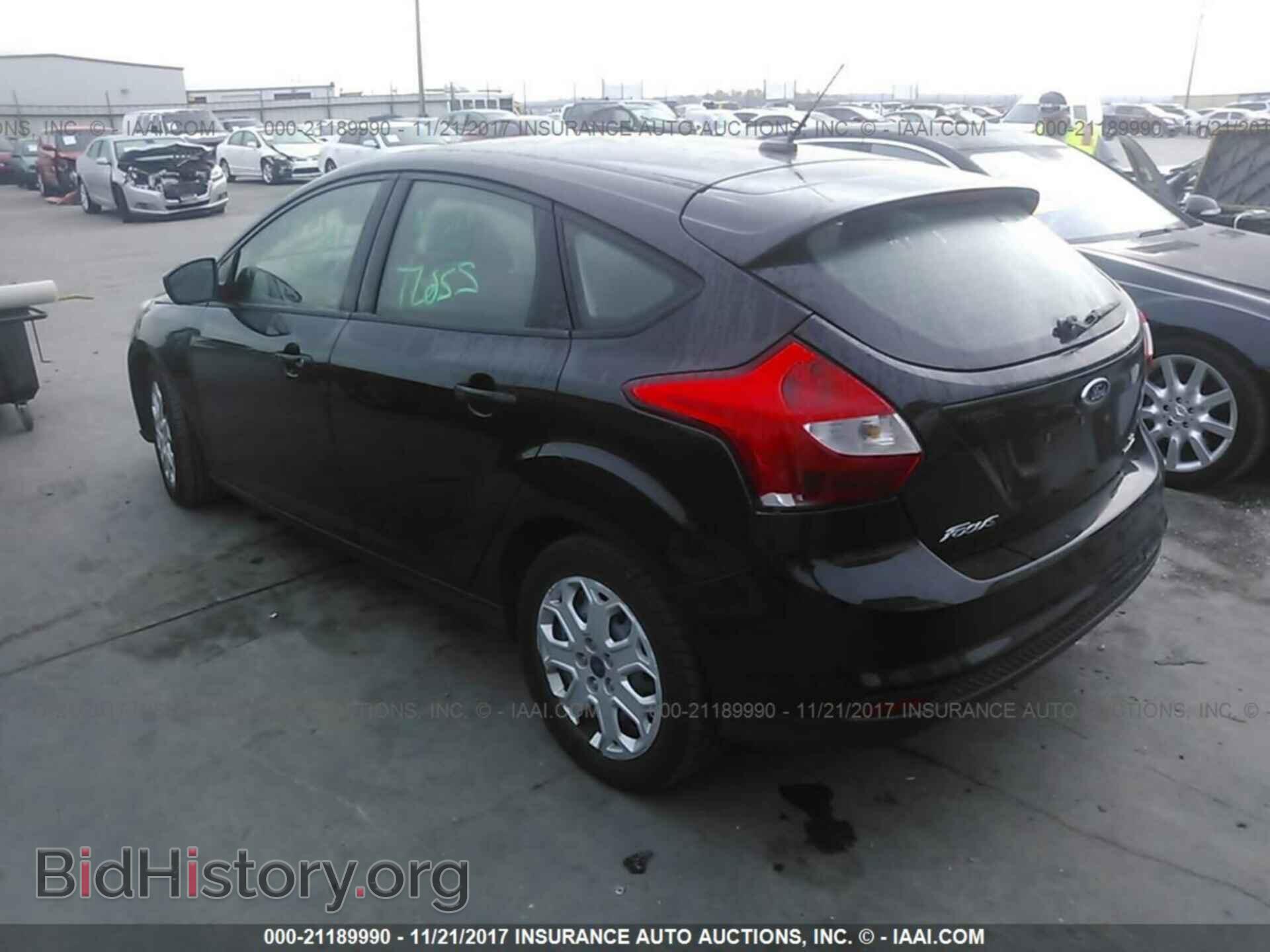 2012 Ford Focus - VIN: 1FAHP3K29CL404972 - Photo 3