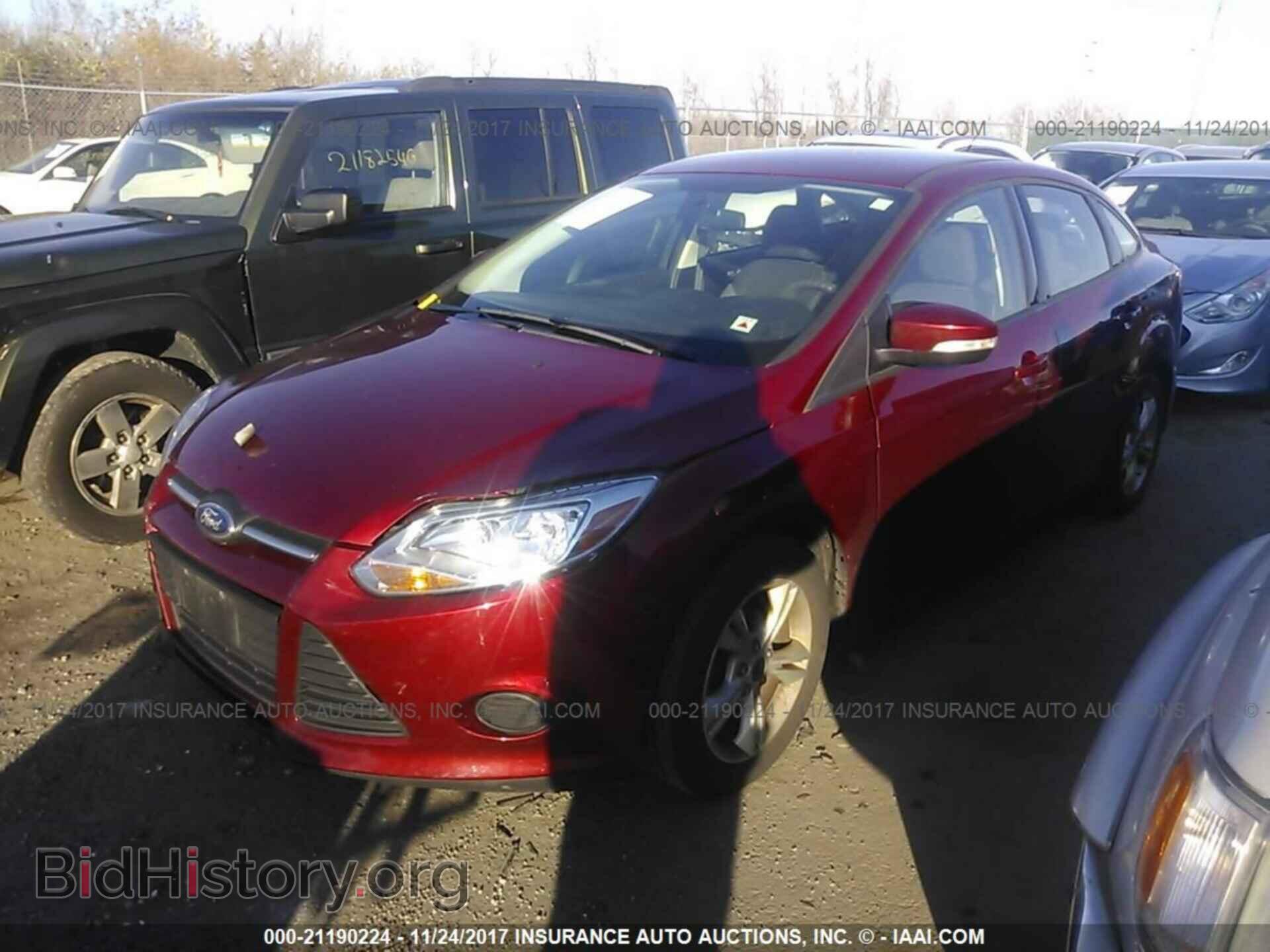 2014 Ford Focus - VIN: 1FADP3F28EL418308 - Фото 2