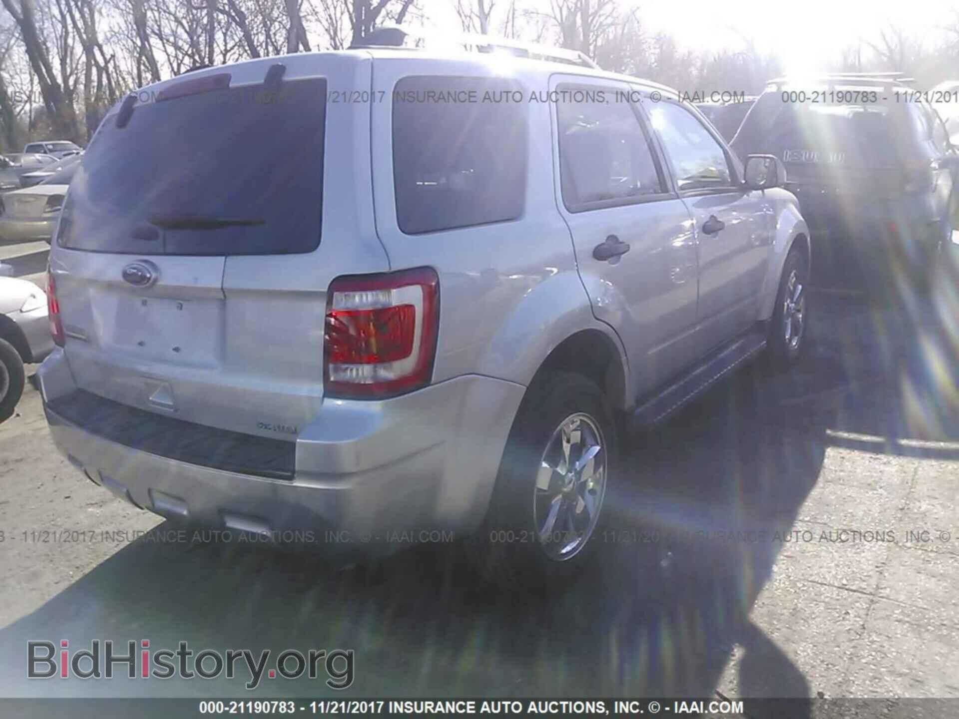 2011 Ford Escape - VIN: 1FMCU0D77BKB24164 - Photo 4
