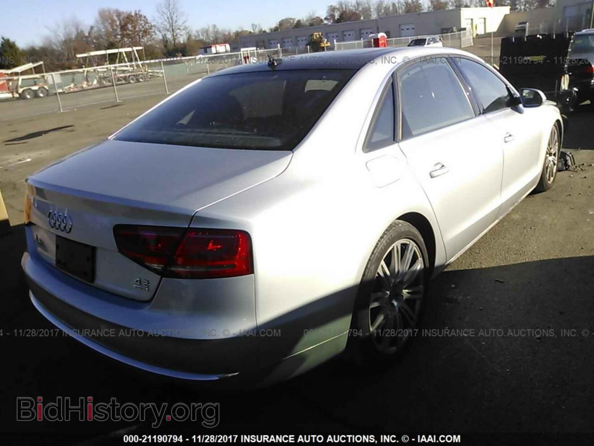 2012 Audi A8 - VIN: WAURVAFD0CN006586 - Фото 4