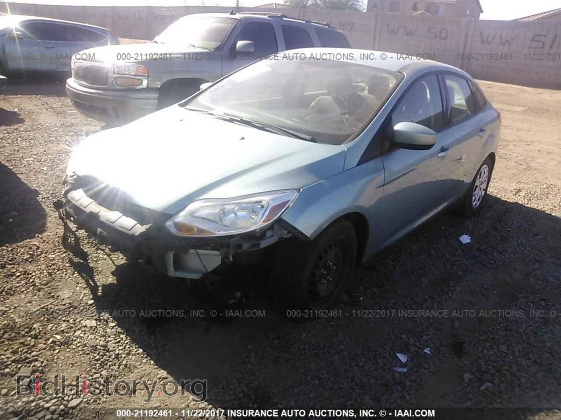 2012 Ford Focus - VIN: 1FAHP3F29CL478385 - Фото 2