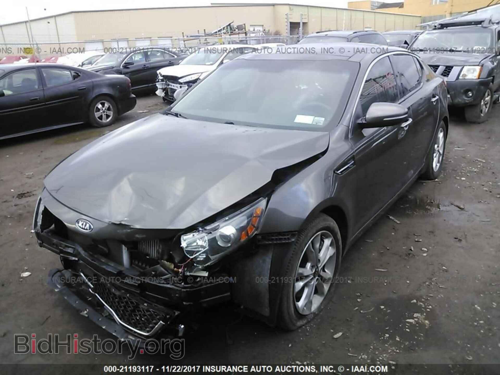 2011 Kia Optima - VIN: KNAGN4A67B5164875 - Фото 2