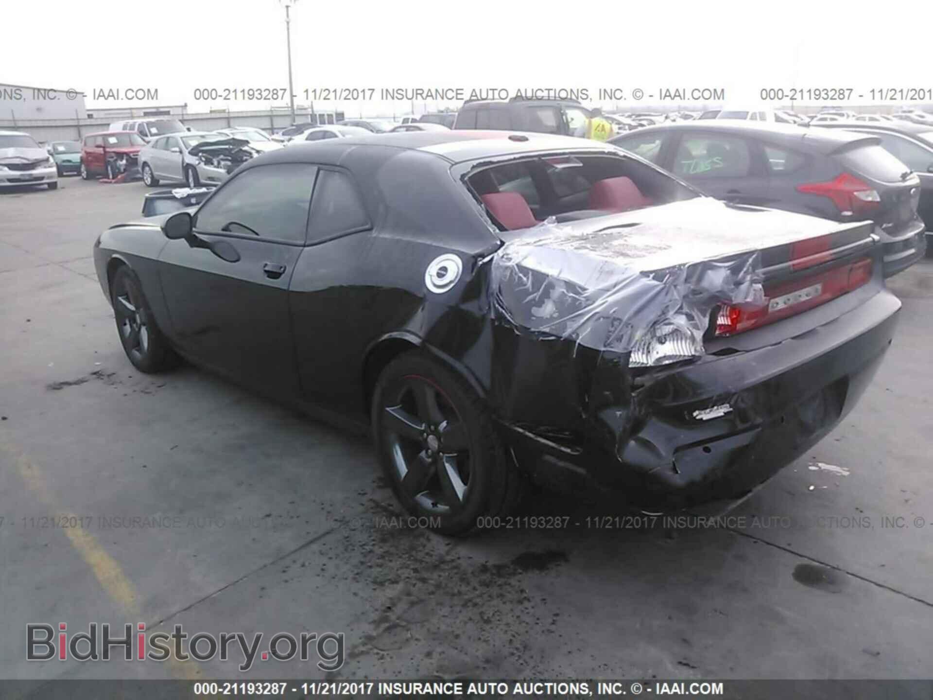 2014 Dodge Challenger - VIN: 2C3CDYAG0EH181913 - Фото 3