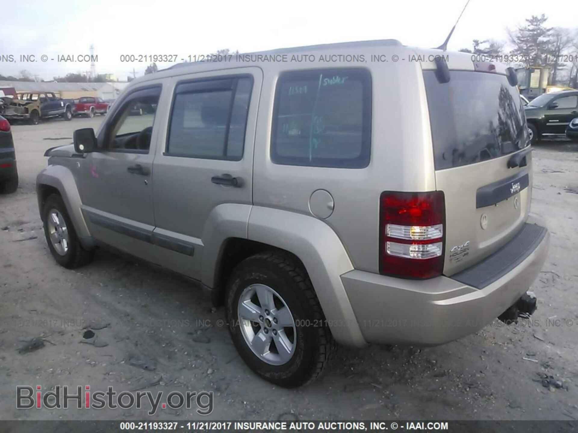 2011 Jeep Liberty - VIN: 1J4PN2GK4BW536737 - Фото 3