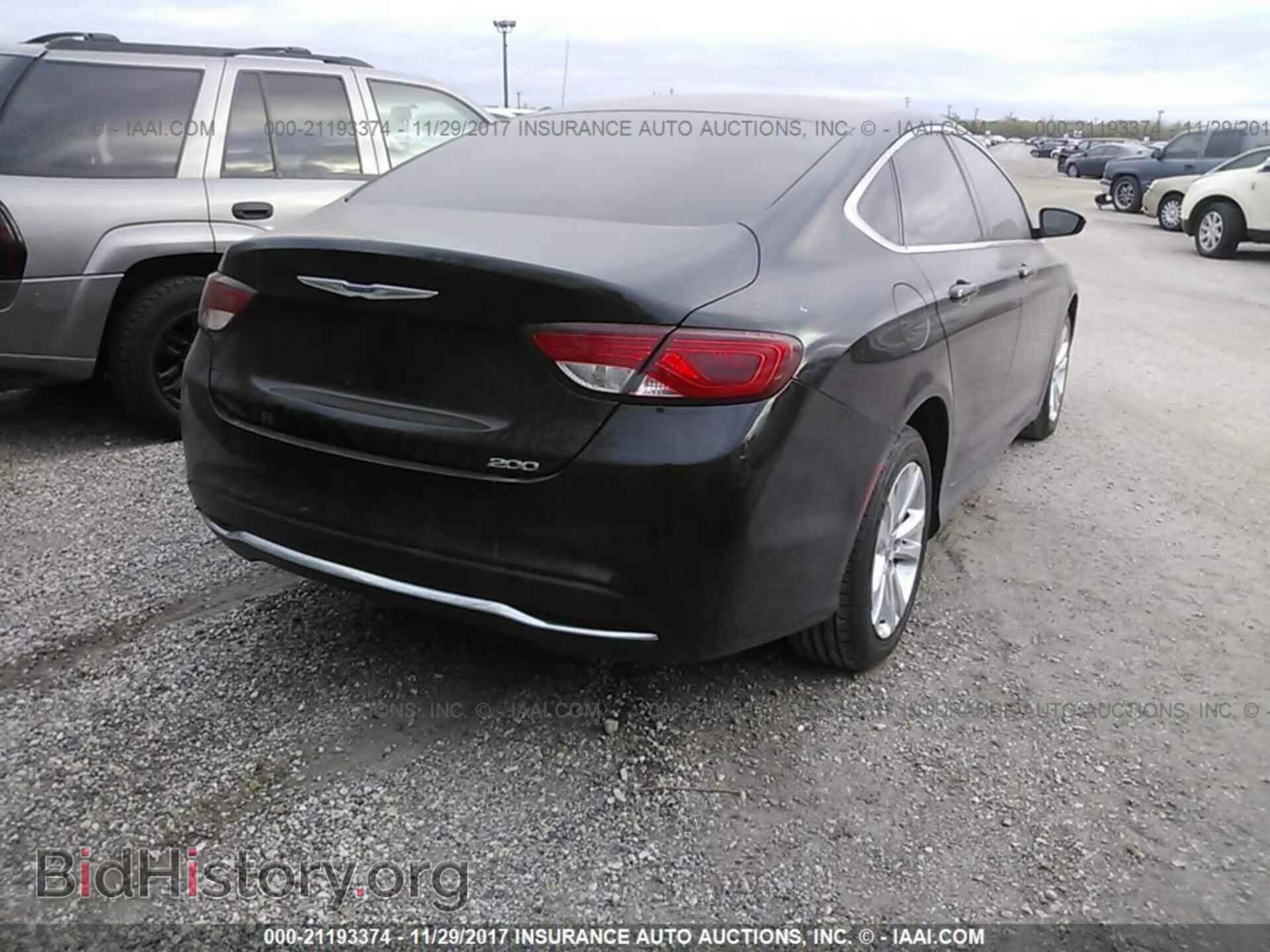 2015 Chrysler 200 - VIN: 1C3CCCAB8FN617765 - Photo 4