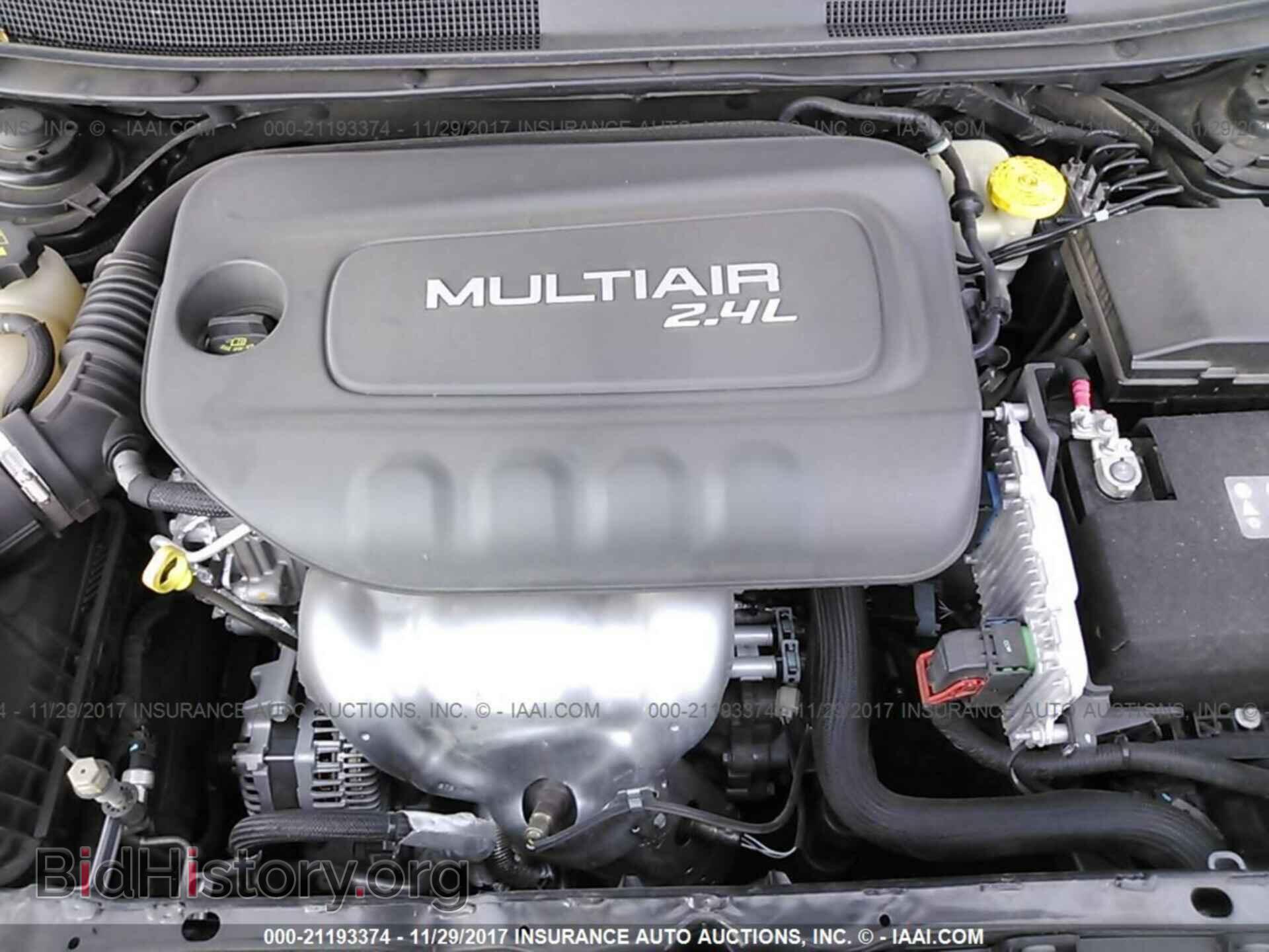 2015 Chrysler 200 - VIN: 1C3CCCAB8FN617765 - Photo 10