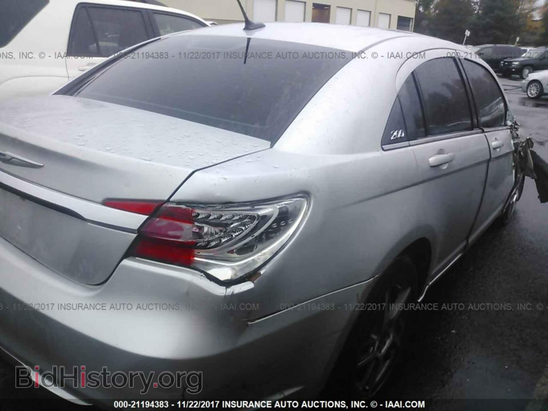 2012 Chrysler 200 - VIN: 1C3CCBAB9CN100996 - Фото 4