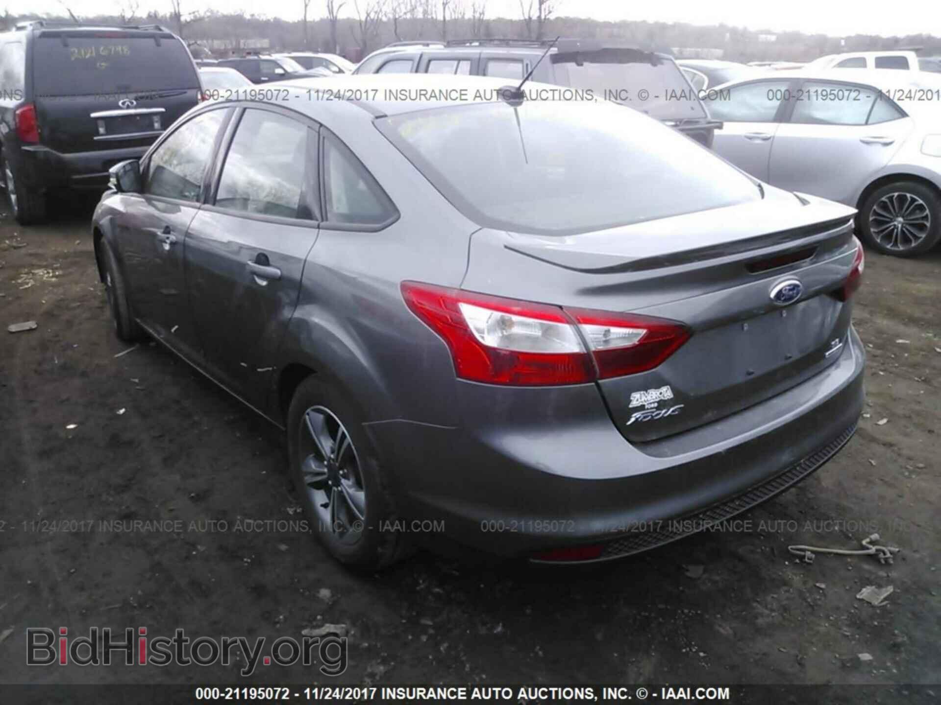 2014 Ford Focus - VIN: 1FADP3F21EL461307 - Photo 3