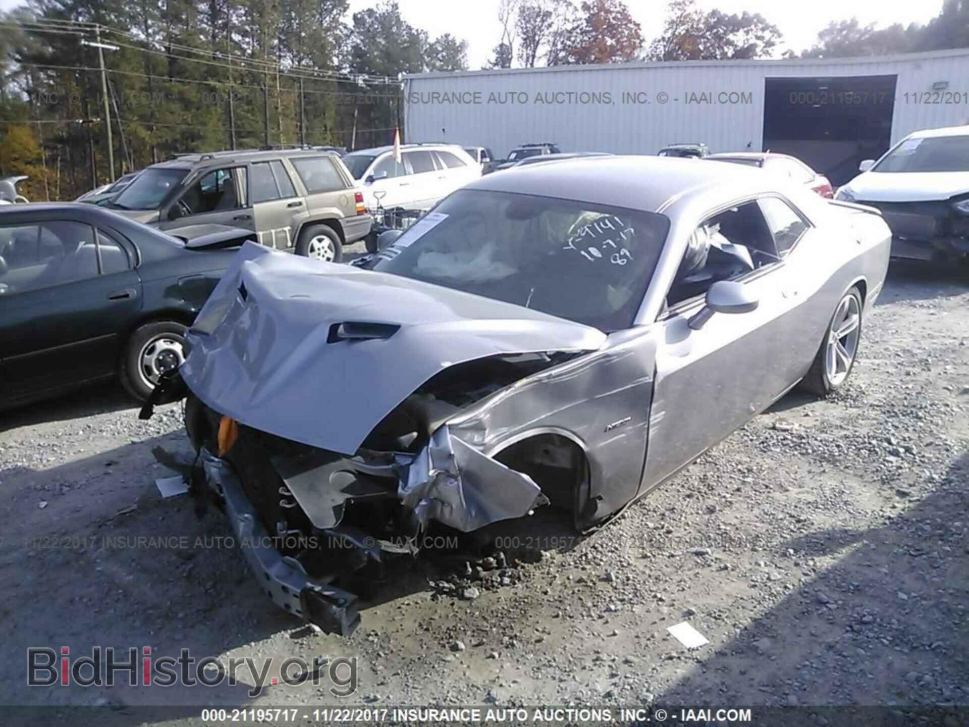 2017 Dodge Challenger - VIN: 2C3CDZBT9HH549141 - Фото 2