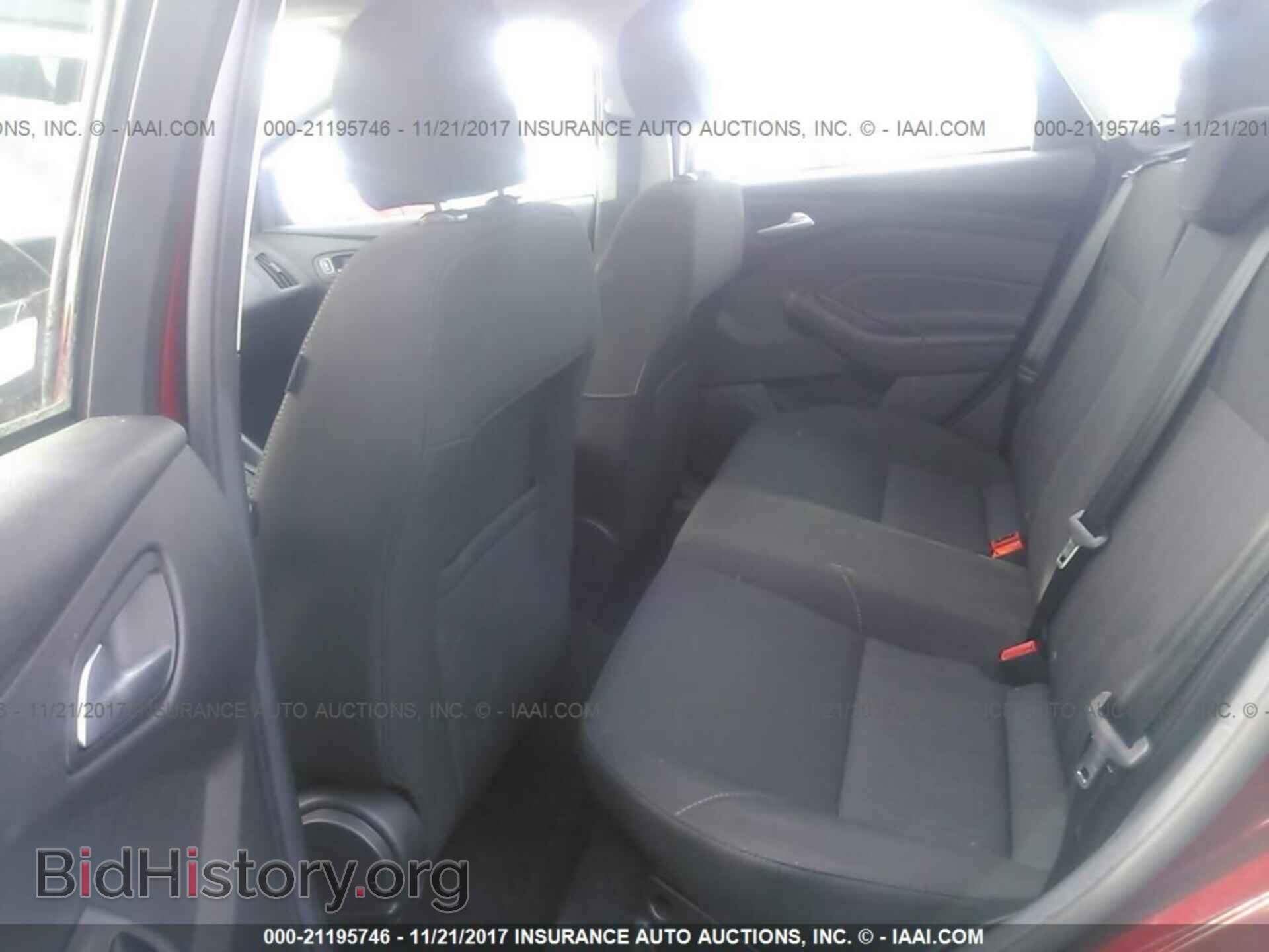 2017 Ford Focus - VIN: 1FADP3F29HL232457 - Photo 8