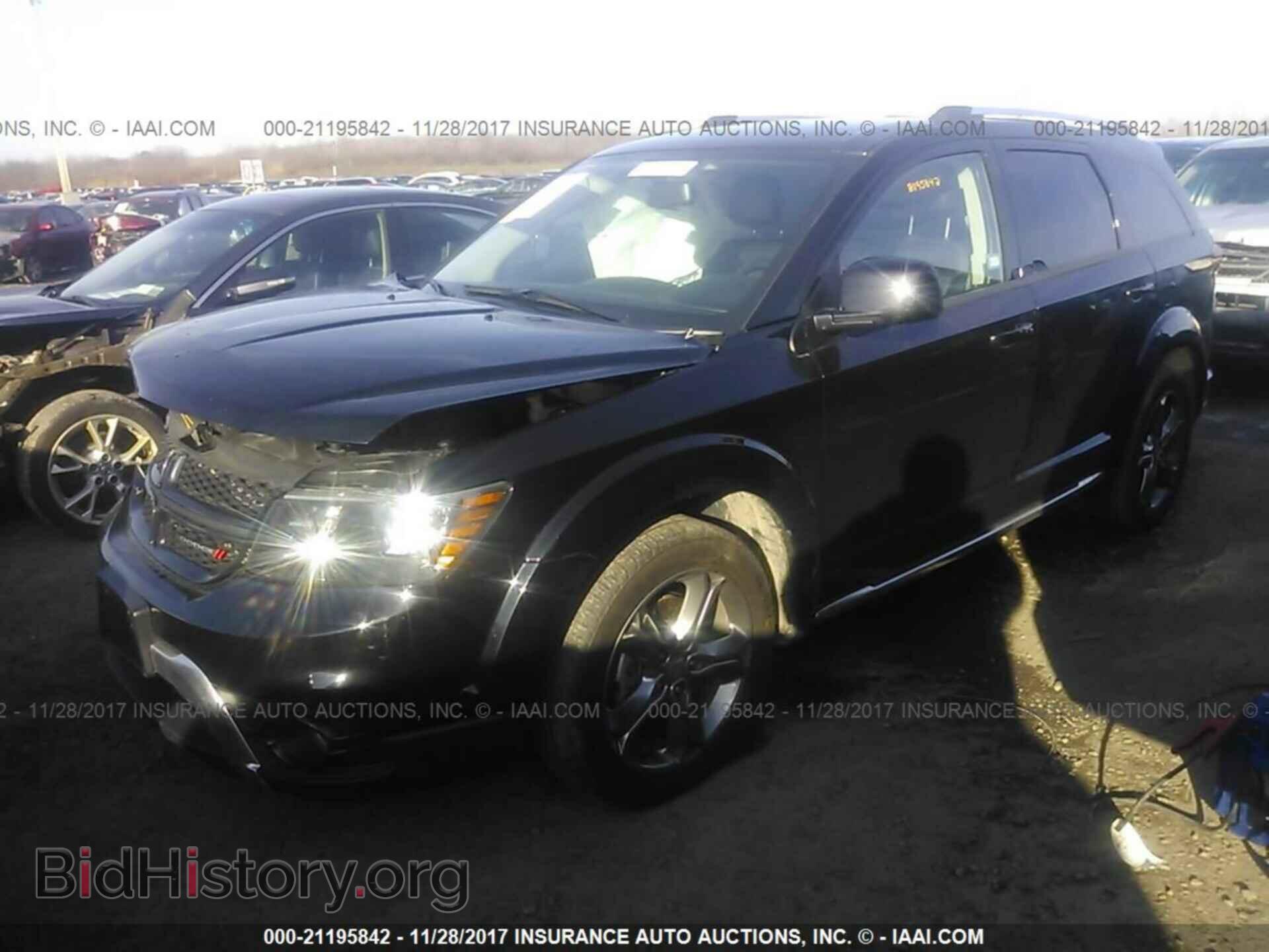 2017 Dodge Journey - VIN: 3C4PDCGG8HT594827 - Фото 2