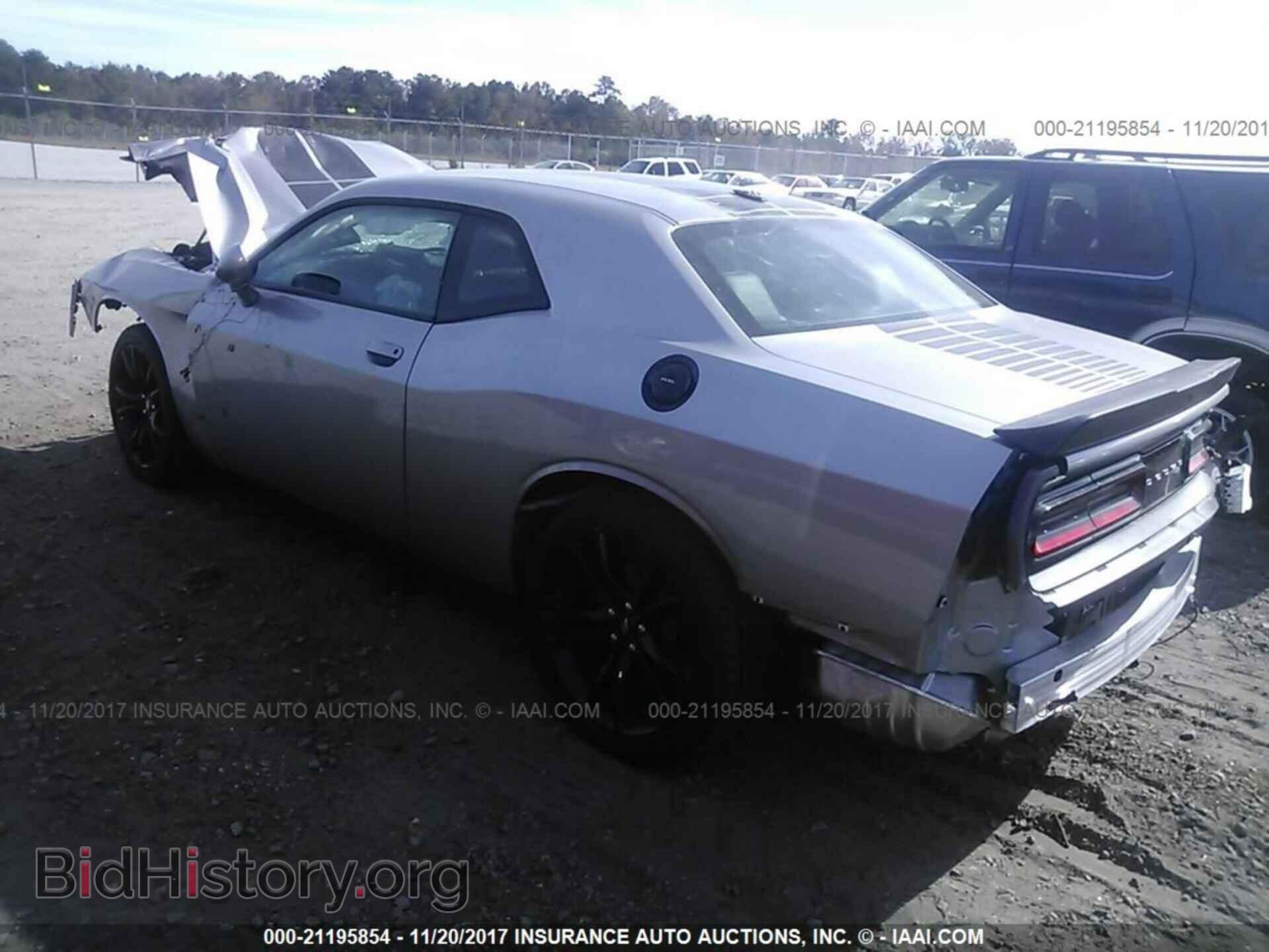 2017 Dodge Challenger - VIN: 2C3CDZAG3HH617034 - Photo 3