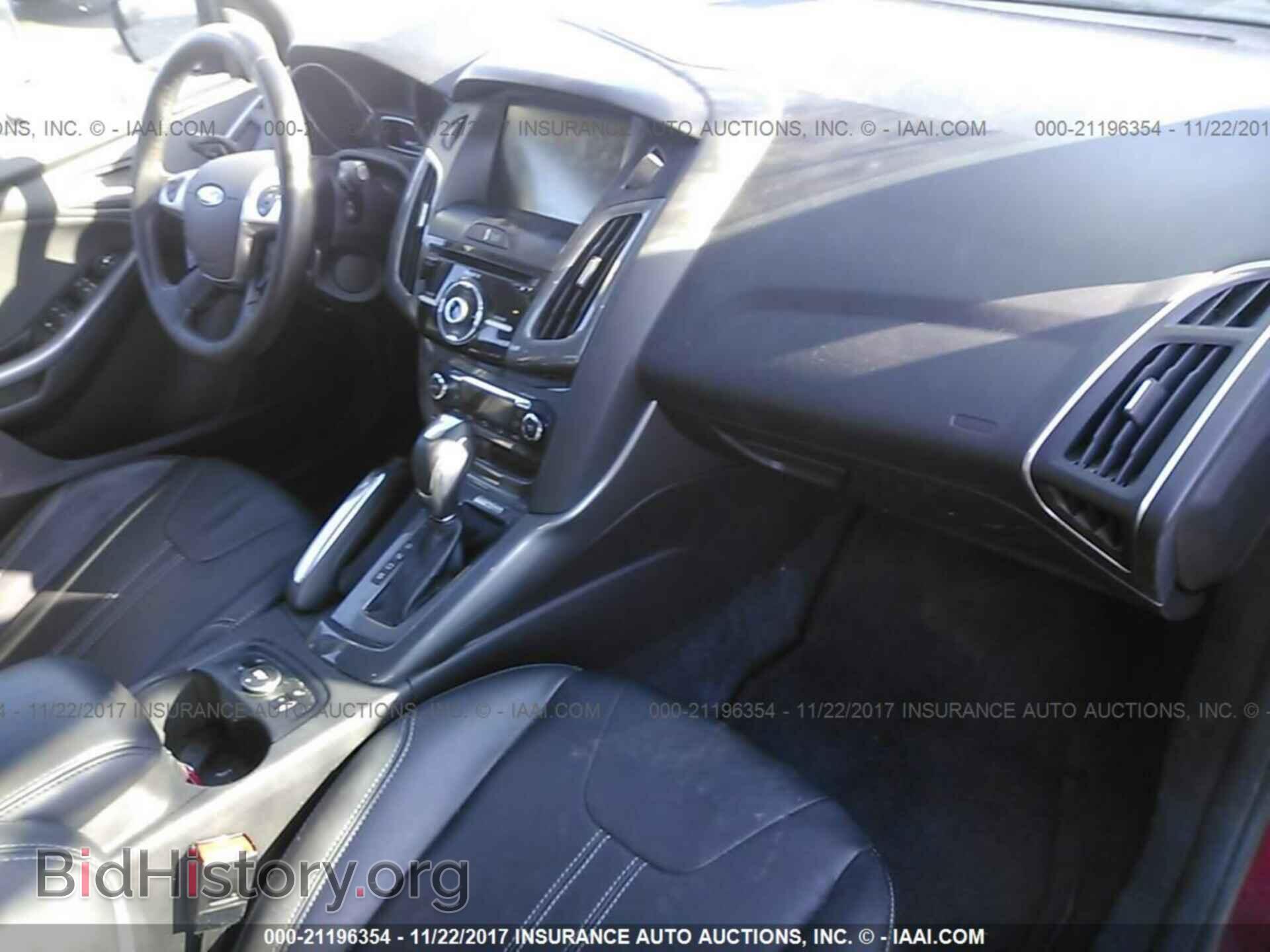 2012 Ford Focus - VIN: 1FAHP3N22CL315904 - Photo 5